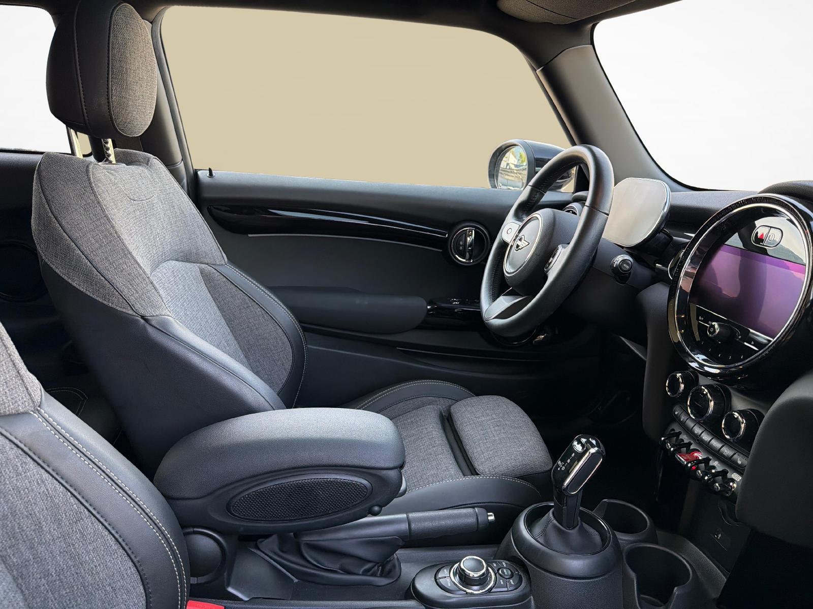 MINI F56 1.5i Cooper-image-16