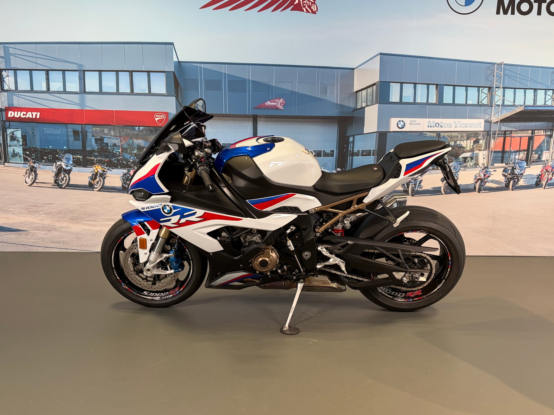 BMW S 1000 RR-showroom-element-3