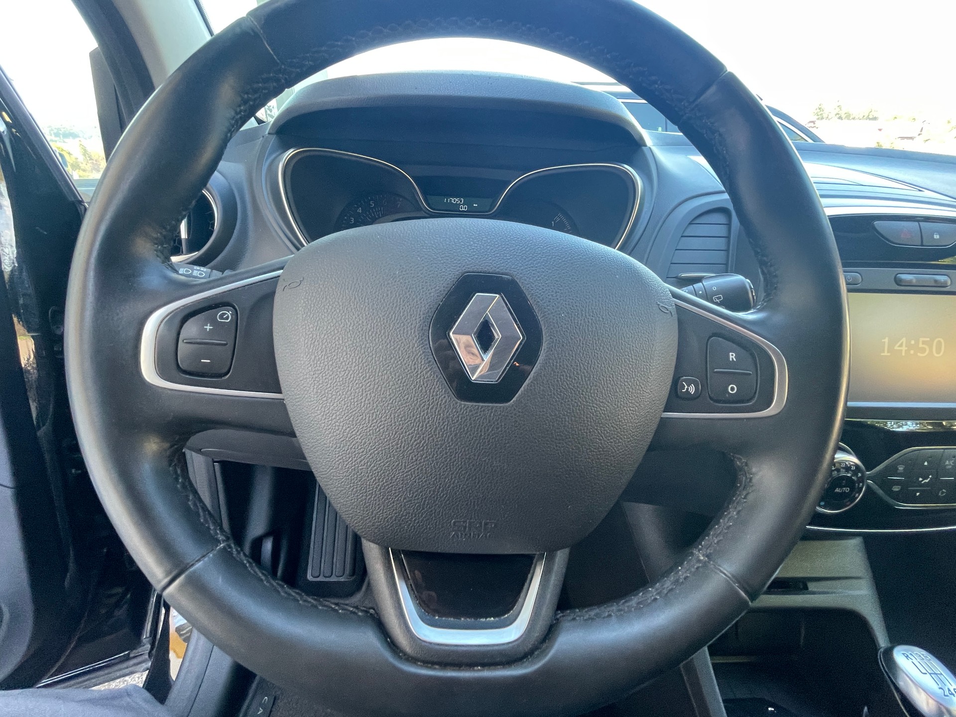 RENAULT Captur 1.2 T 16V Intens-image-9
