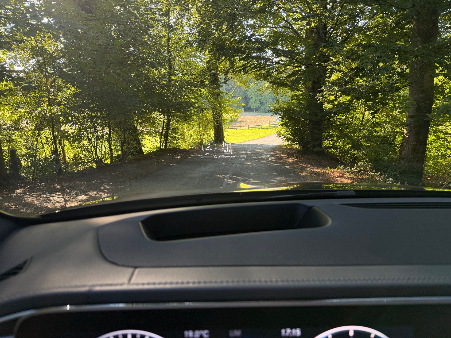 MERCEDES-BENZ GLE 400 d 4matic-image-4