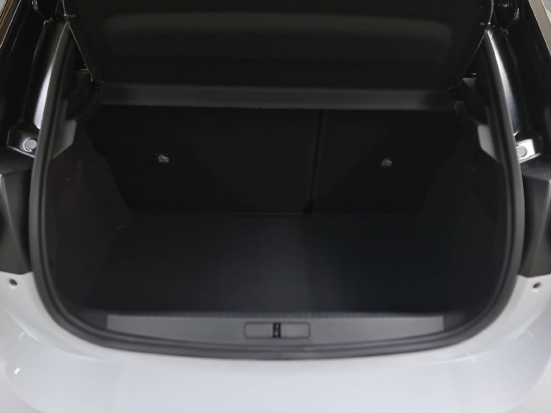 OPEL Corsa-e Viva-image-11