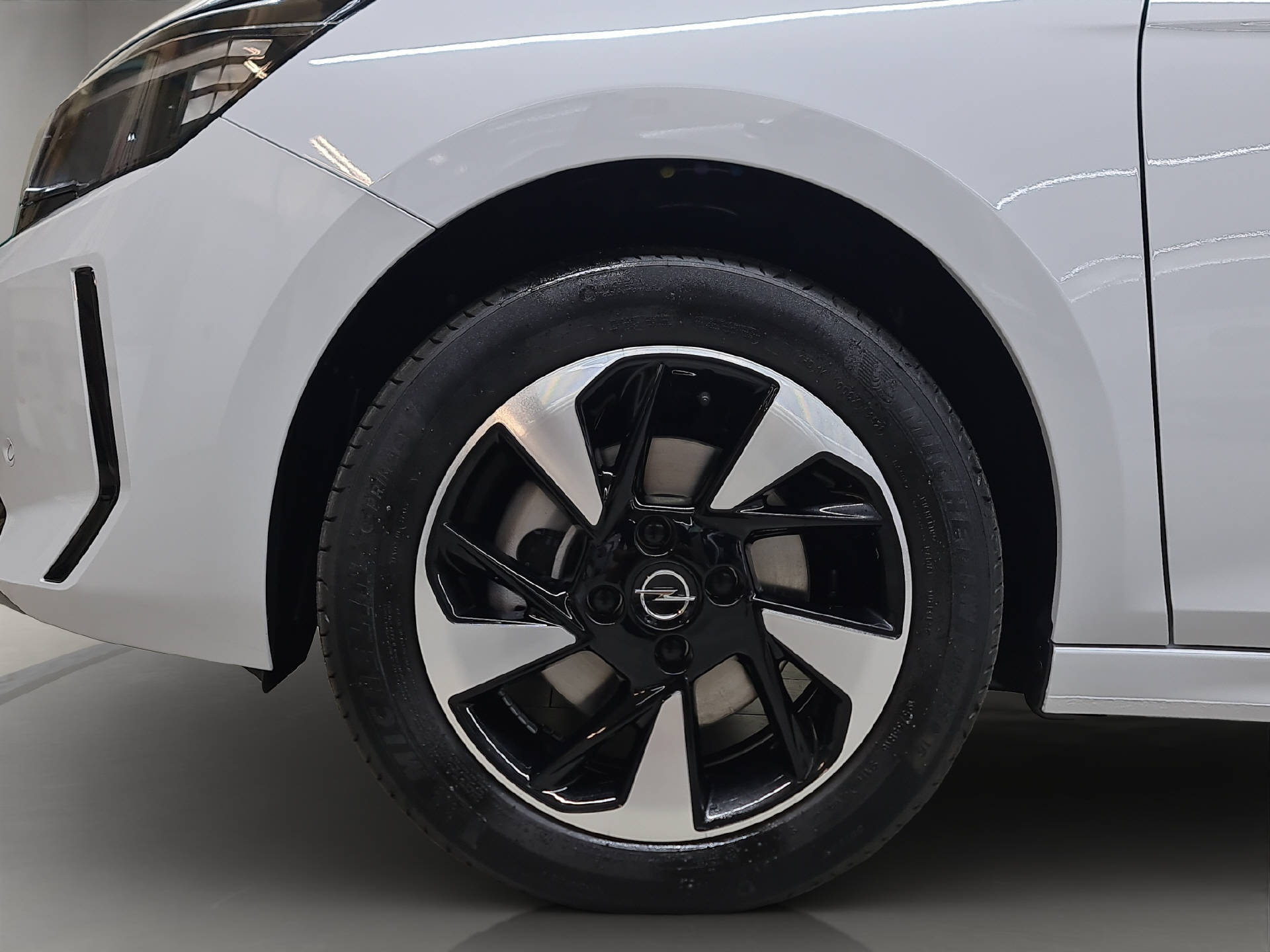 OPEL Corsa-e Viva-image-12