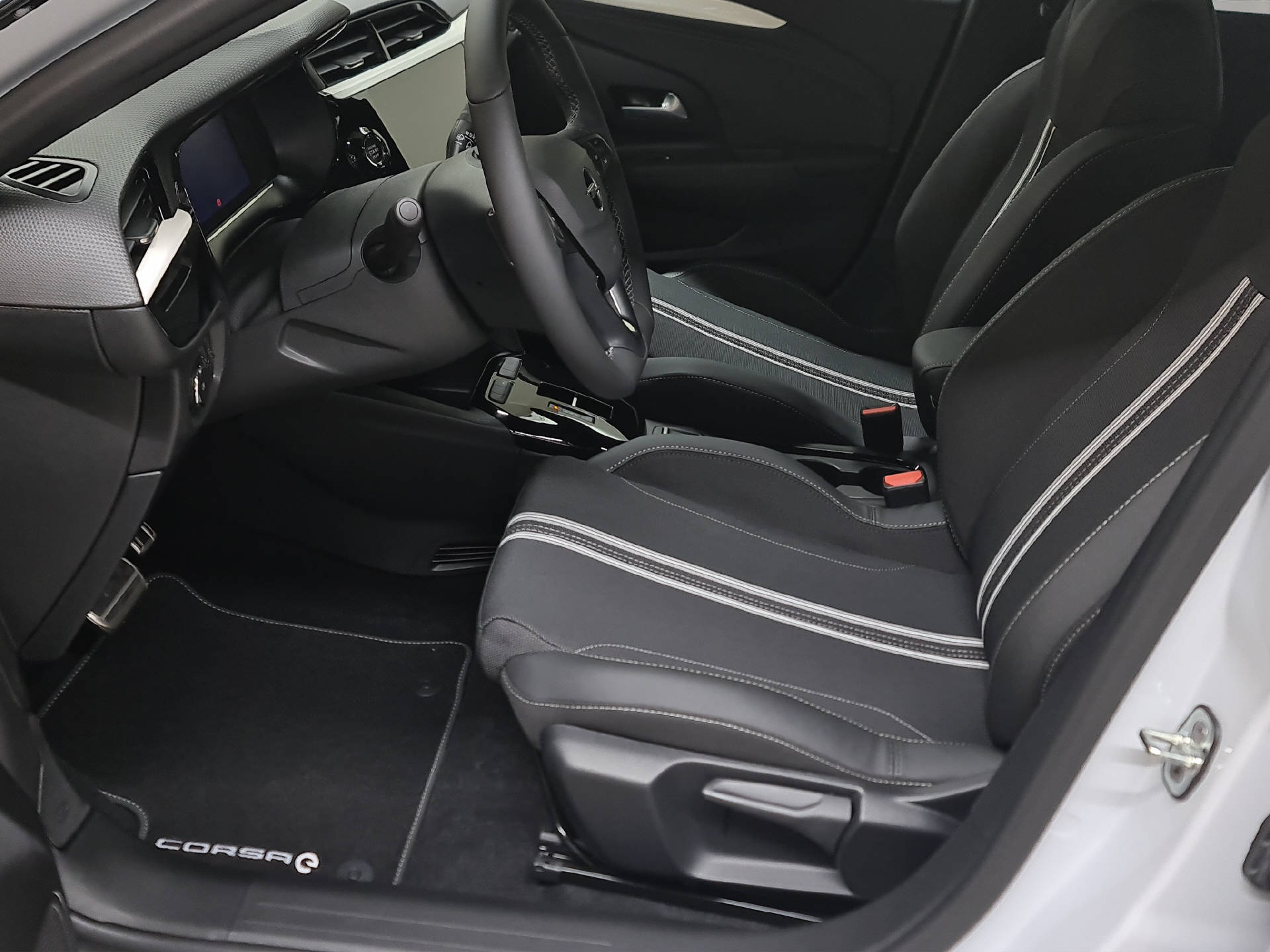 OPEL Corsa-e Viva-image-5