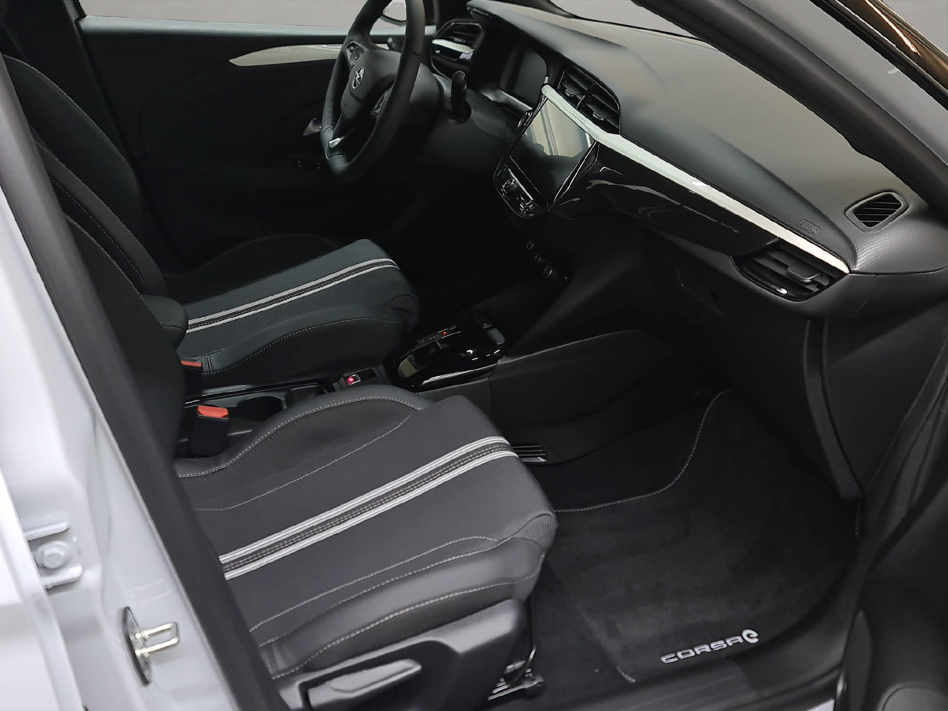 OPEL Corsa-e Viva-image-10