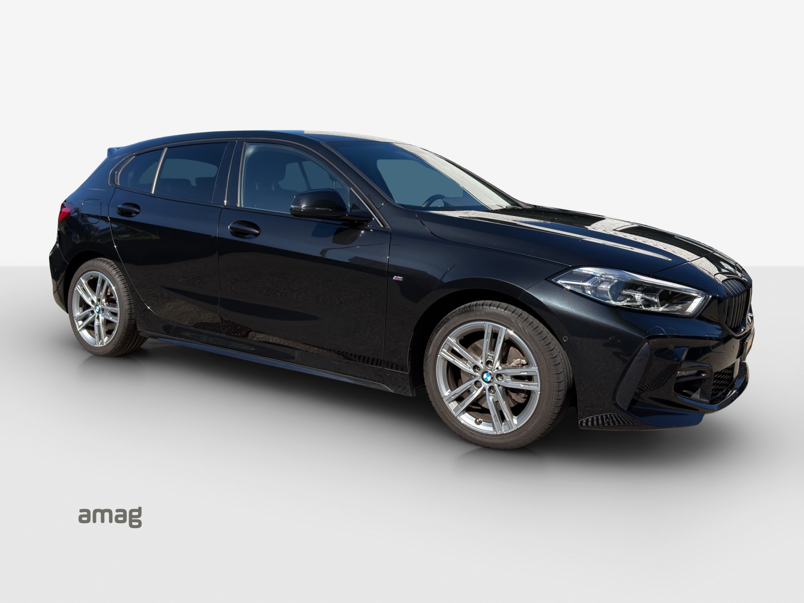 BMW 118i Pure M Sport Steptronic-image-5