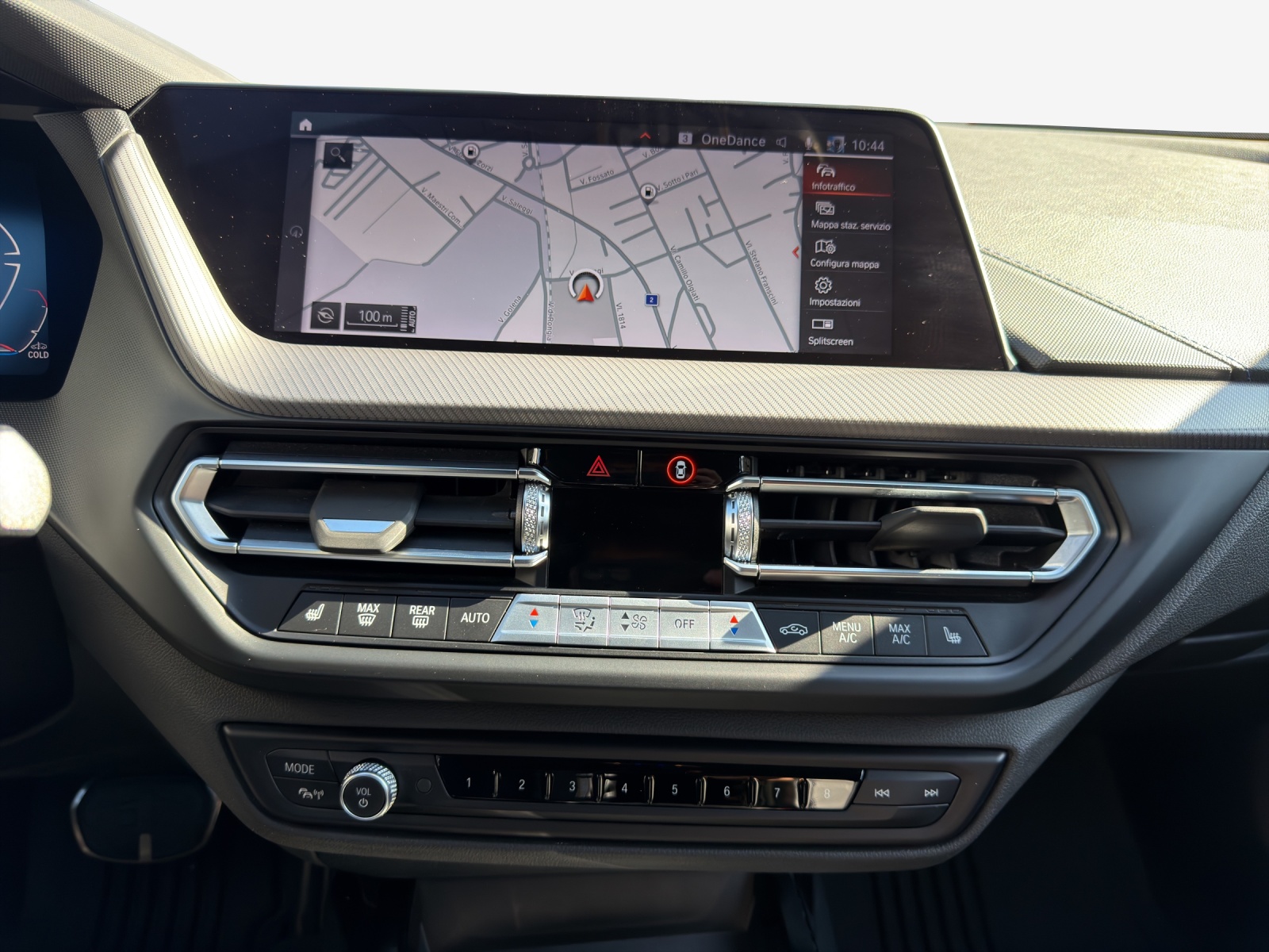 BMW 118i Pure M Sport Steptronic-image-10