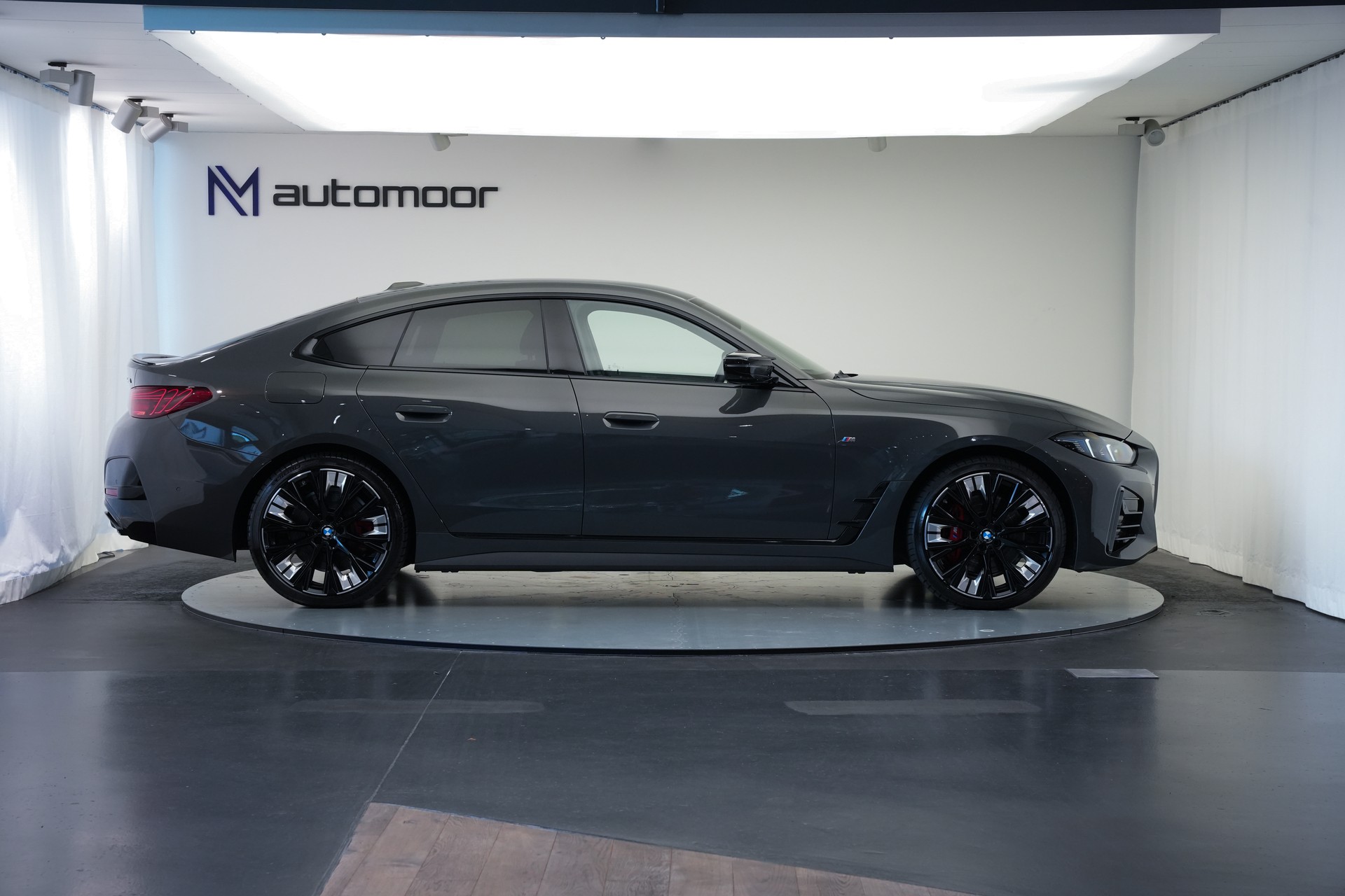 BMW M440i xDrive 48V Gran Coupé M Sport Pro Steptronic *Facelift* *Glasapplikation* *Carbon*-showroom-element-3