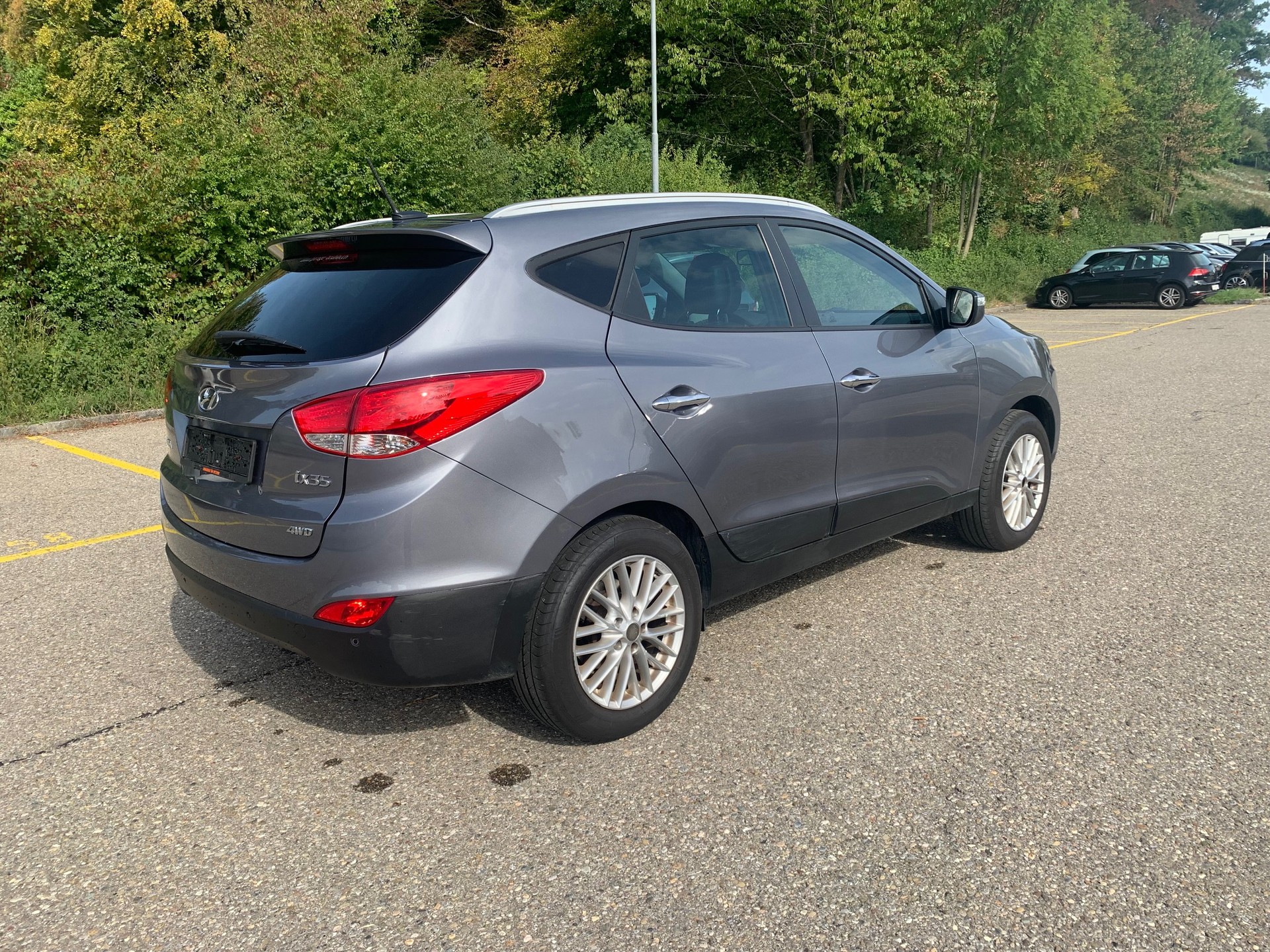 HYUNDAI iX 35 2.0 Premium 4WD-image-5