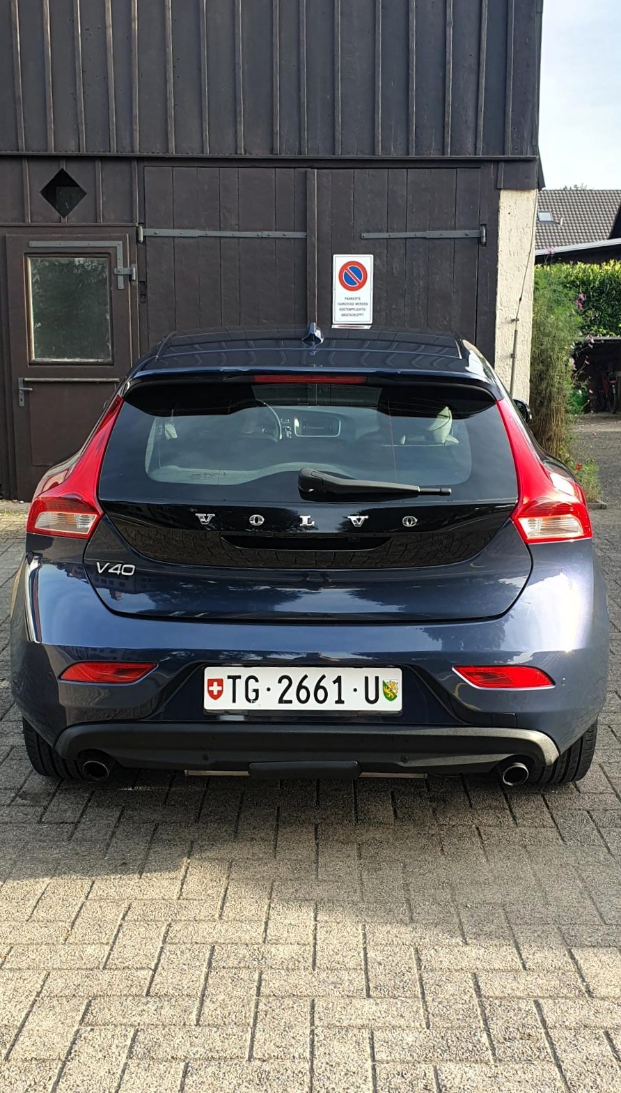 VOLVO V40 T4 Kinetic Powershift-image-5