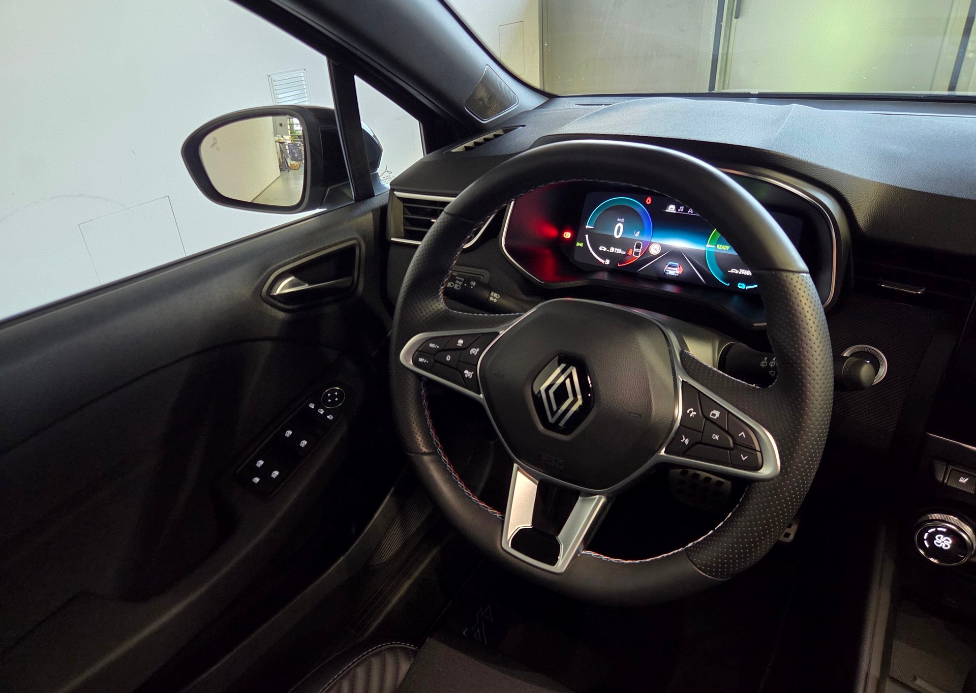 RENAULT Clio 1.6 E-Tech esprit Alpine-image-21