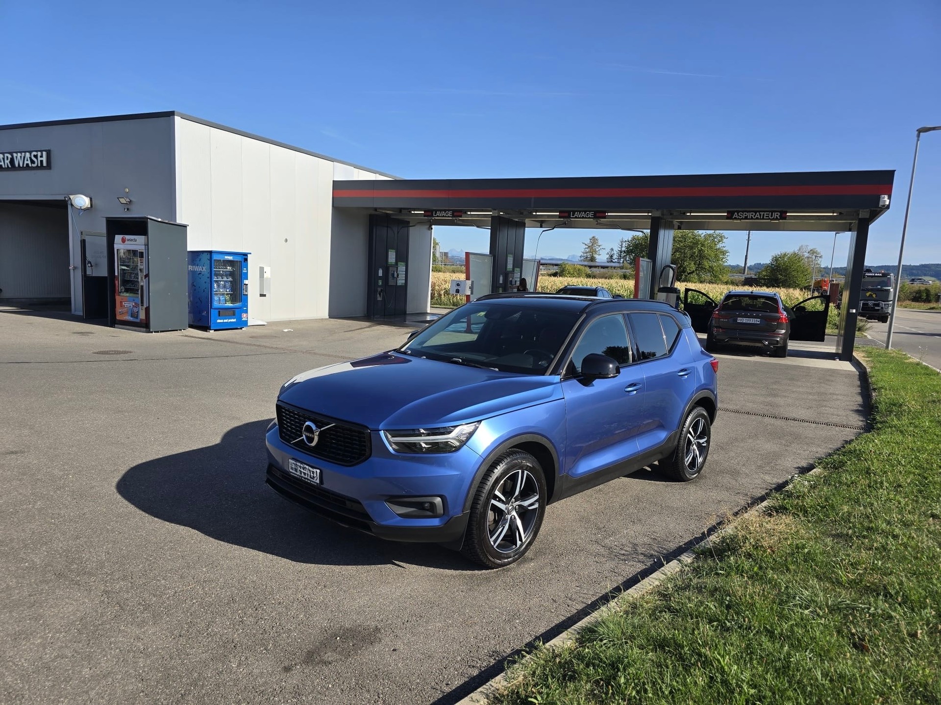 VOLVO 2.0 D4 R-Design AWD-image-5