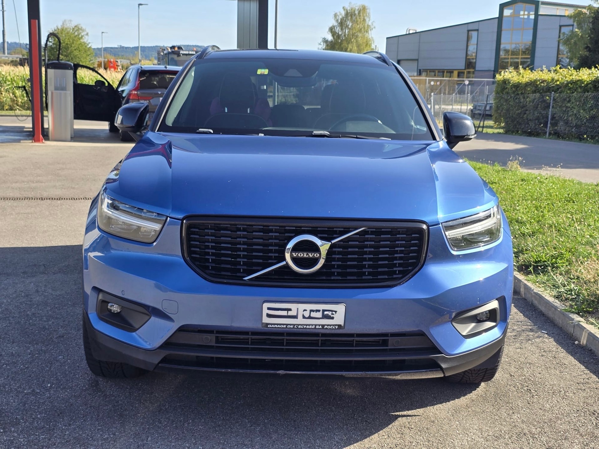 VOLVO 2.0 D4 R-Design AWD-image-4