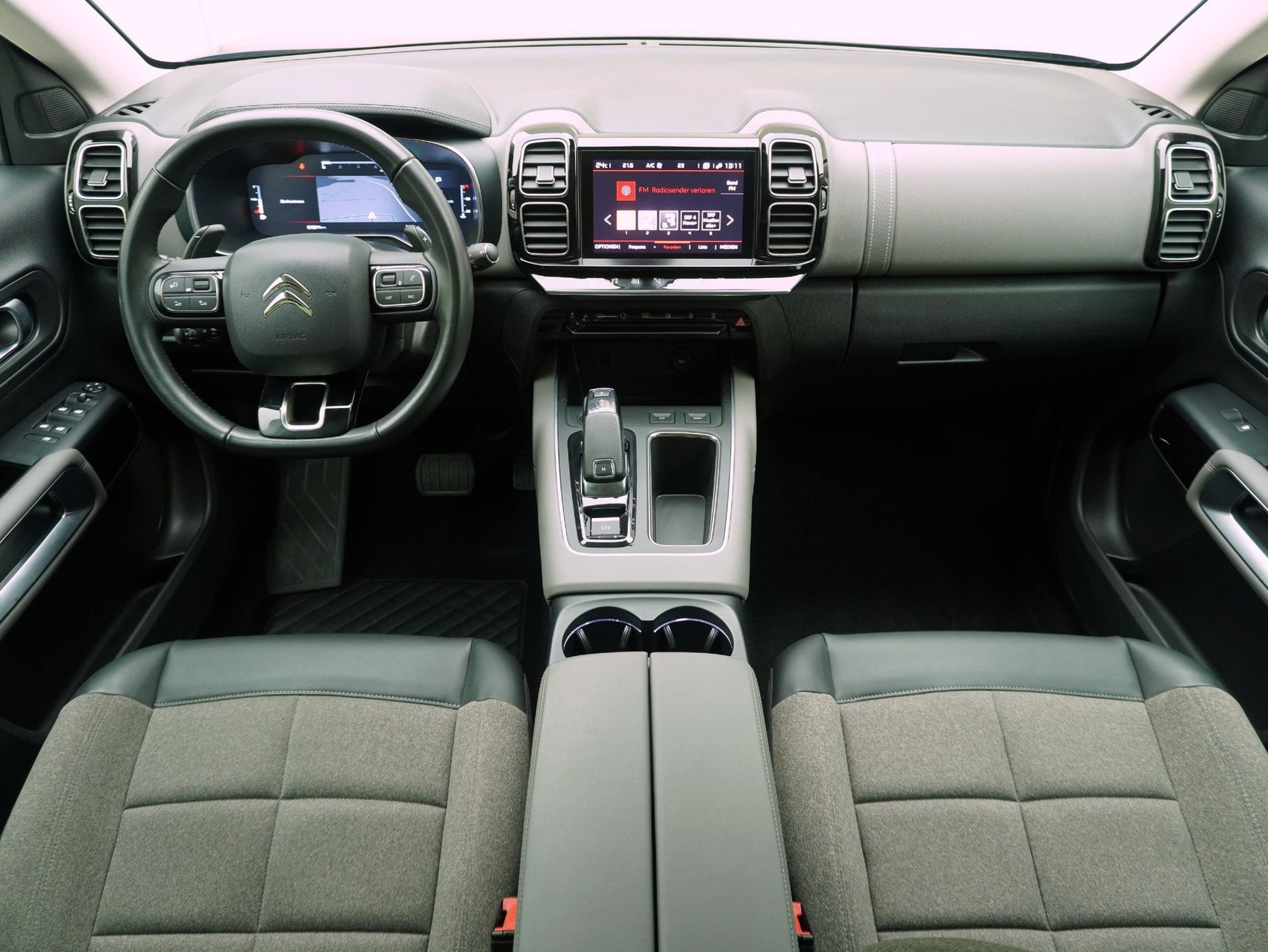 CITROEN C5 Aircross 1.2 PureTech Swiss-image-12