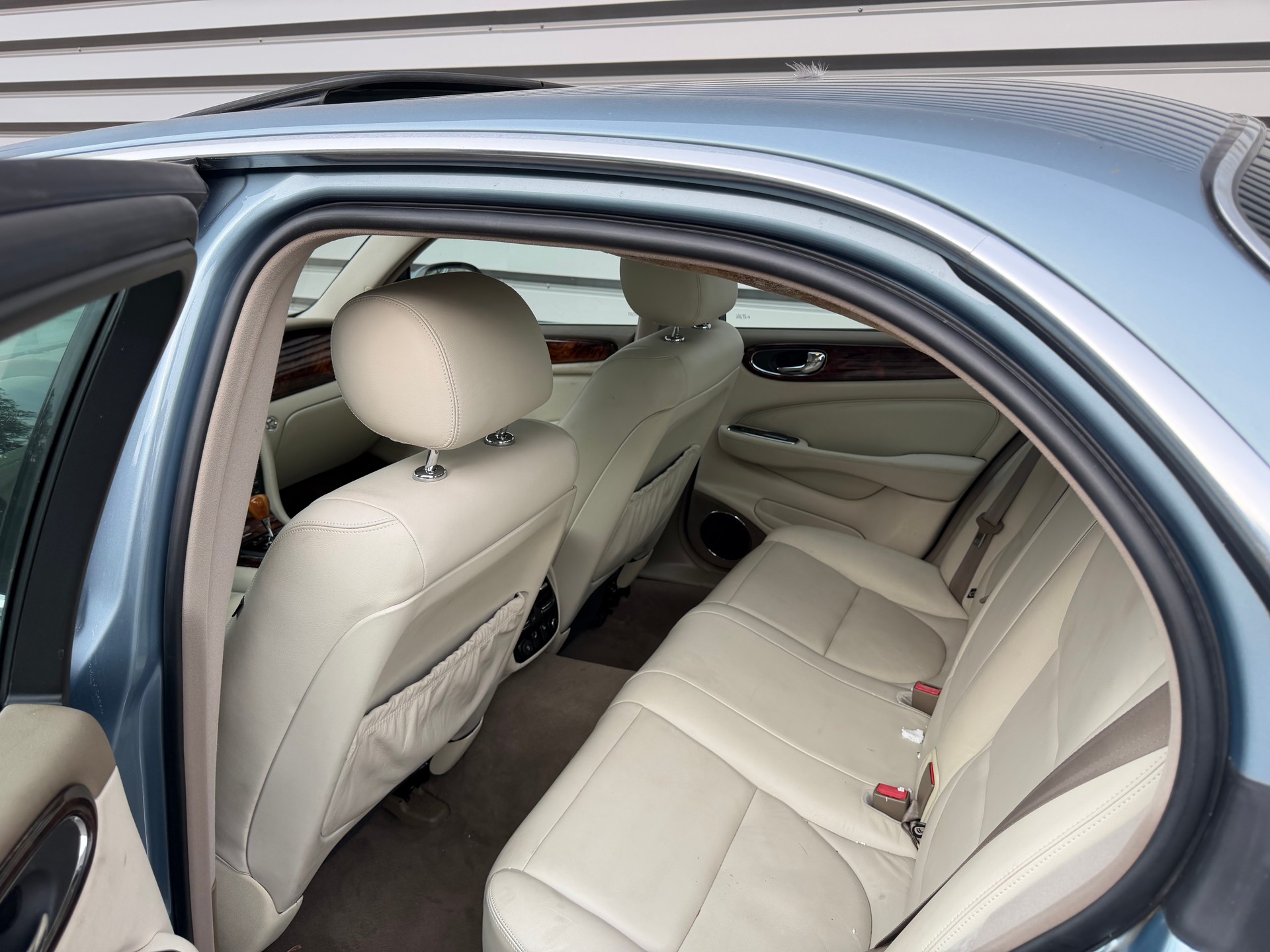 JAGUAR XJ8 4.2 V8 Executive-image-9
