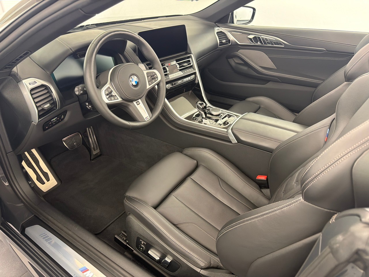 BMW 840i sDrive M Sport Pro-image-4