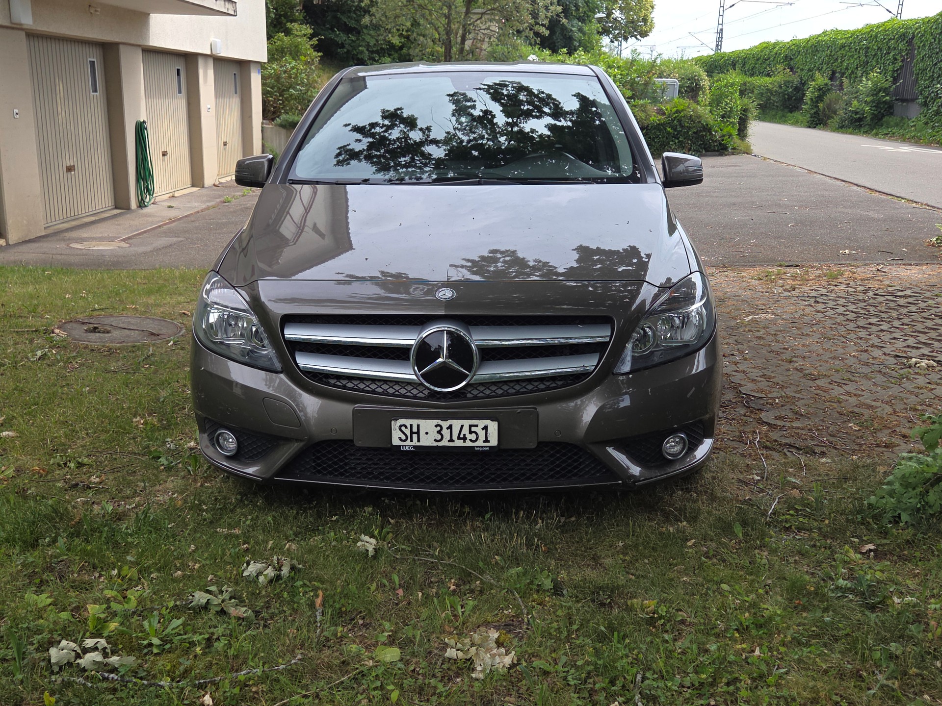MERCEDES-BENZ B 200-image-2