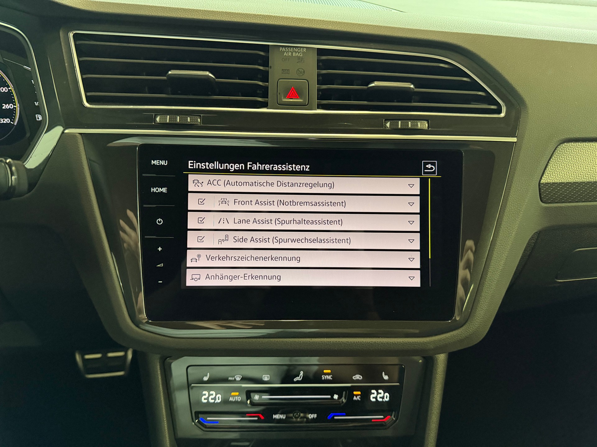 VW Tiguan 2.0TSI R 4Motion DSG-image-15