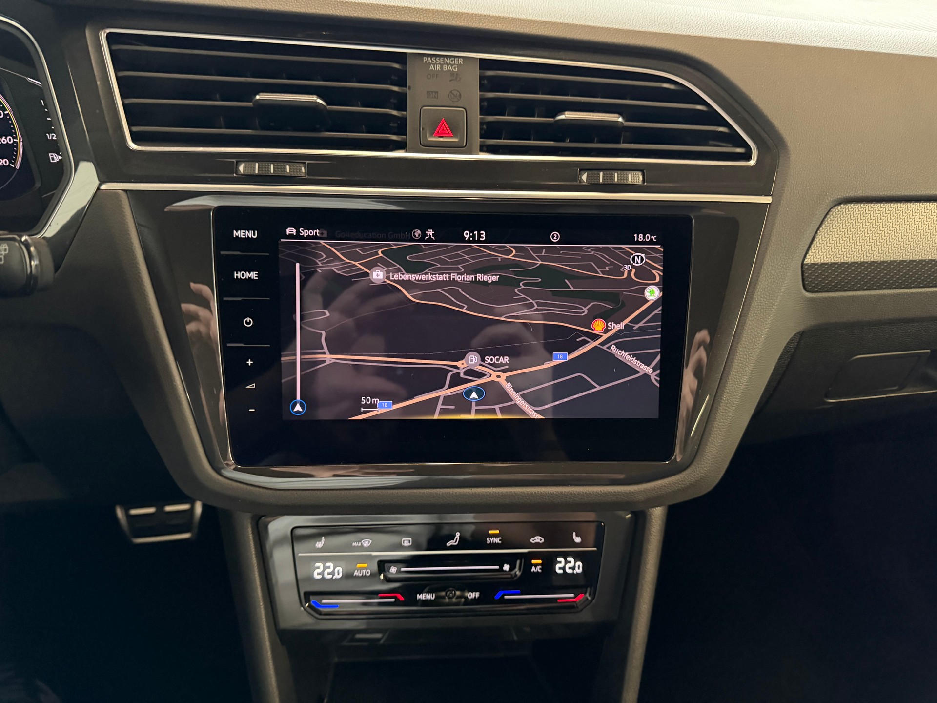 VW Tiguan 2.0TSI R 4Motion DSG-image-12
