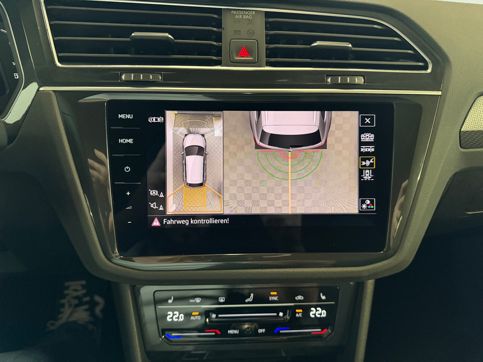 VW Tiguan 2.0TSI R 4Motion DSG-image-14