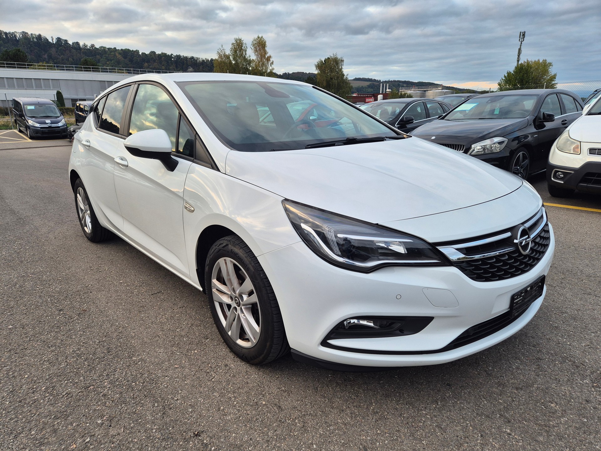 OPEL Astra 1.4i Turbo Enjoy-image-1