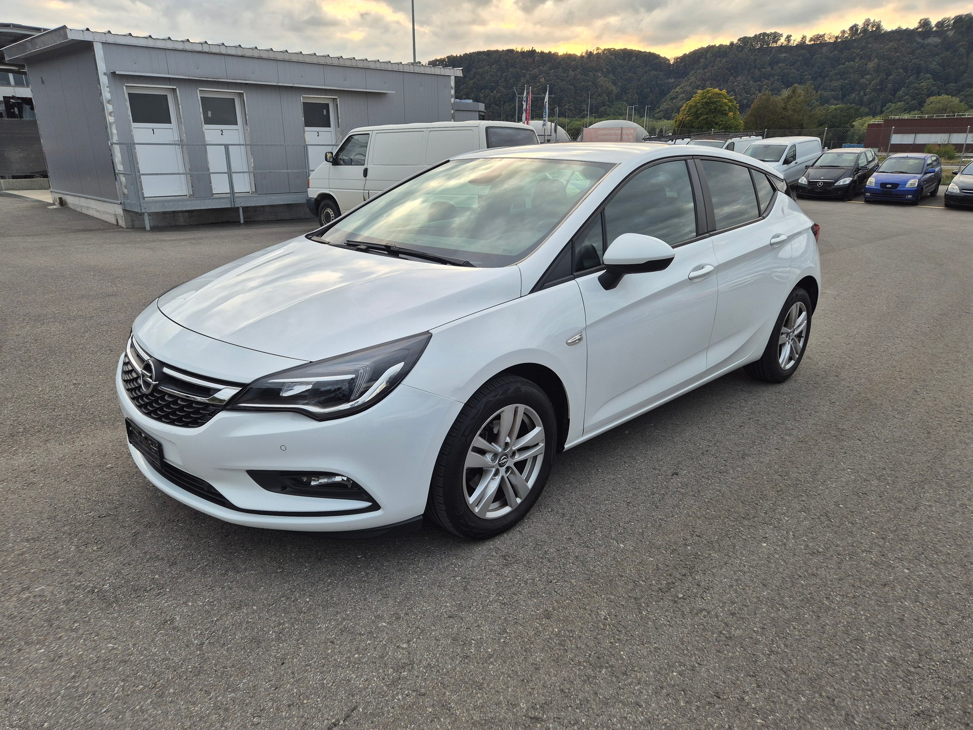 OPEL Astra 1.4i Turbo Enjoy-image-9