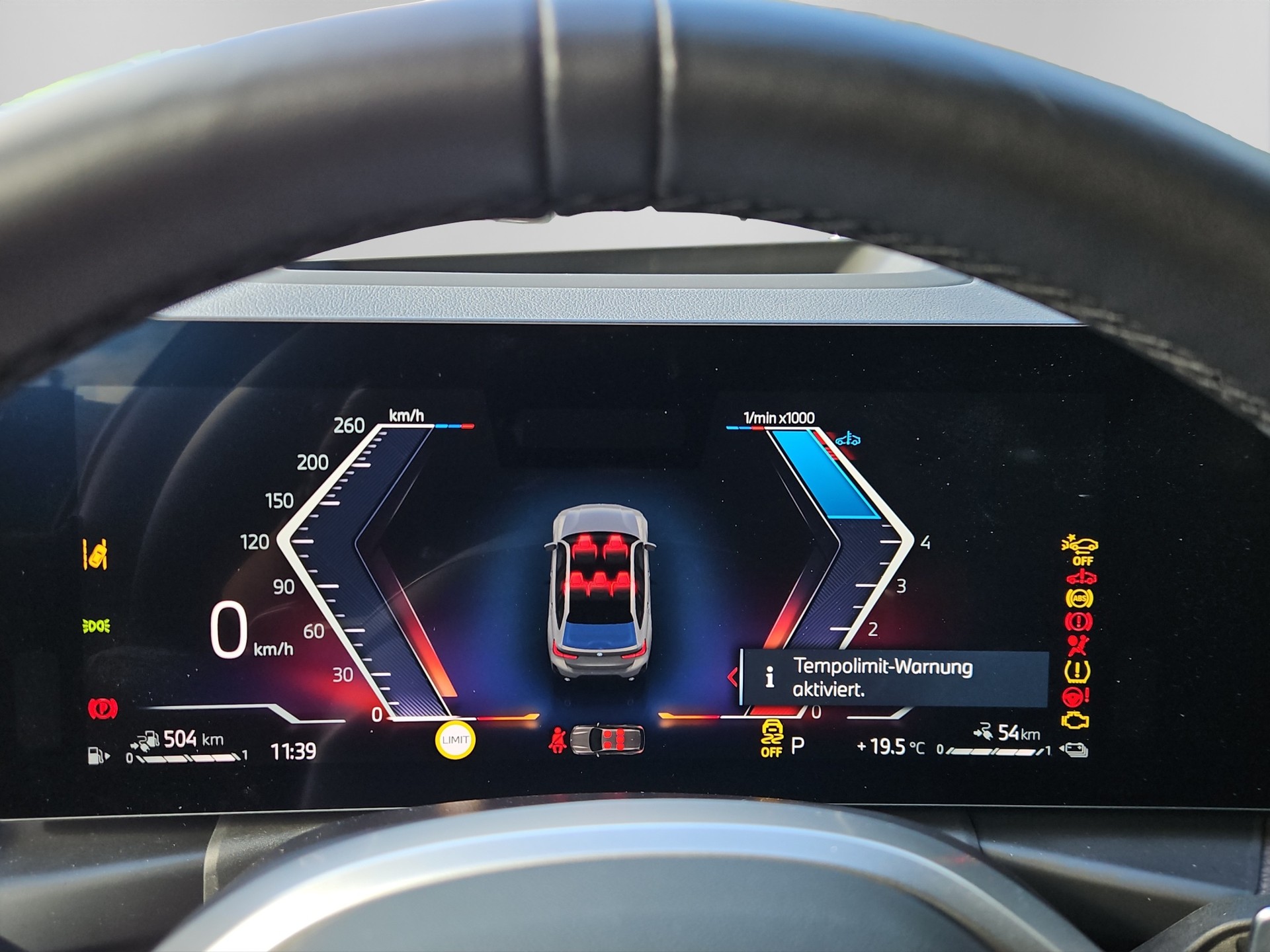 BMW 330e x DriveTouring Steptronic M Sport Pro-image-19