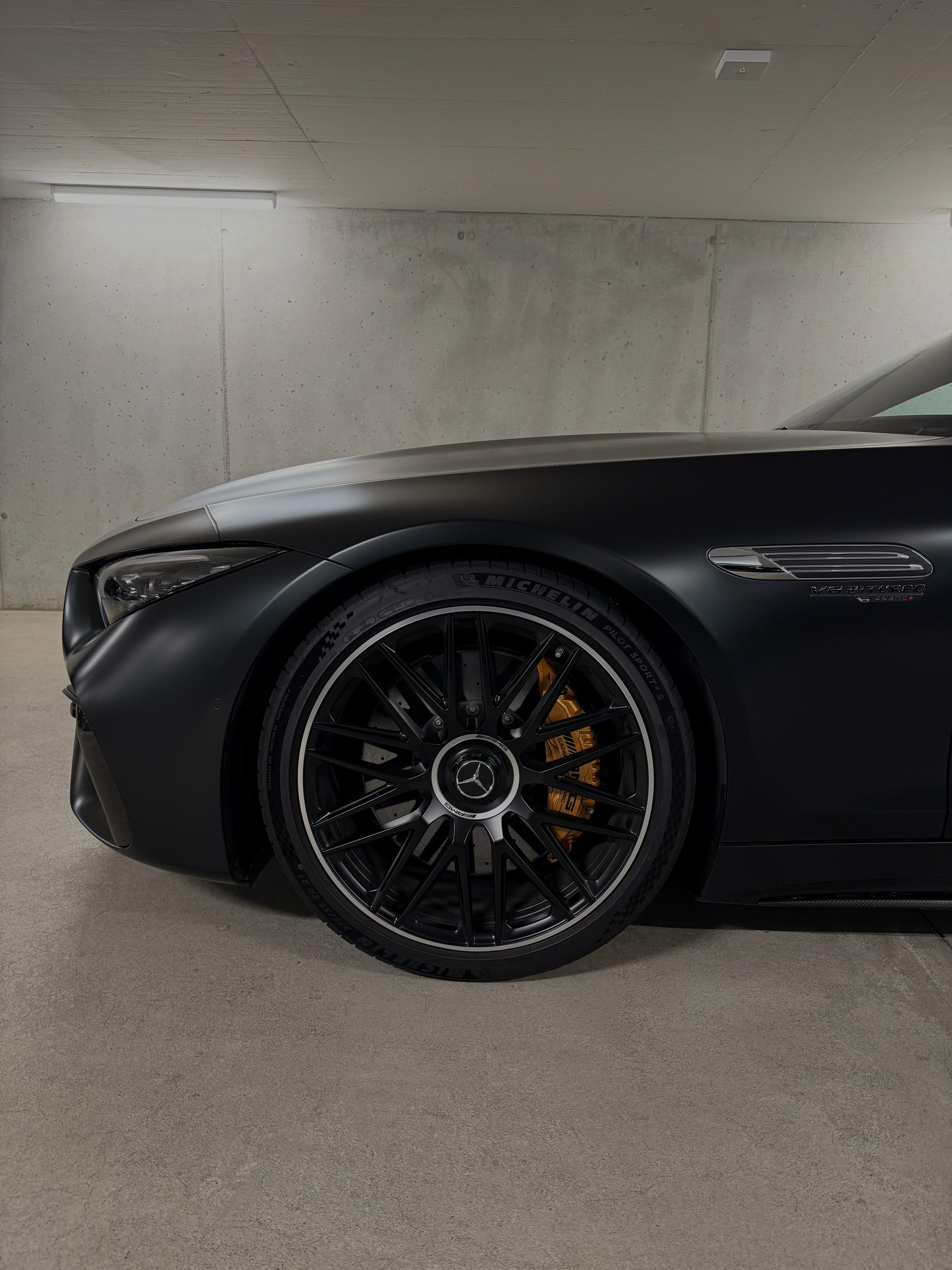 MERCEDES-BENZ AMG SL 63 4matic+ Executive Edition-image-2