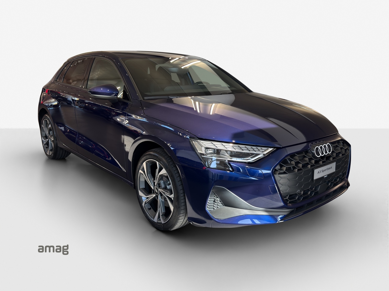AUDI A3 Sportback TFSI 110 kW Attraction S tronic-image-5