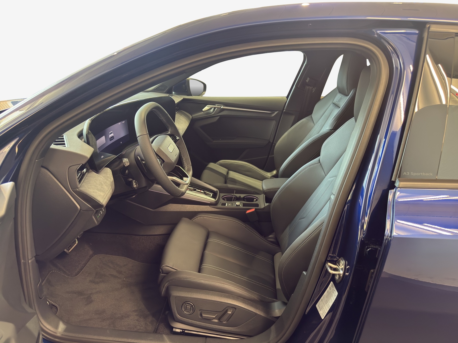 AUDI A3 Sportback TFSI 110 kW Attraction S tronic-image-7