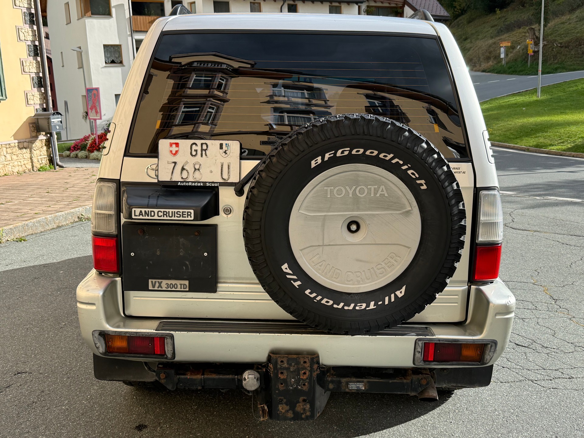 TOYOTA Land Cruiser 300 3.0 TD LX-image-5