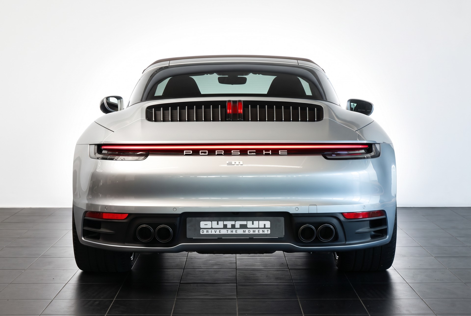 PORSCHE 911 Targa 4 PDK • Échappement sport • BOSE • Cuir intégral brun-image-2