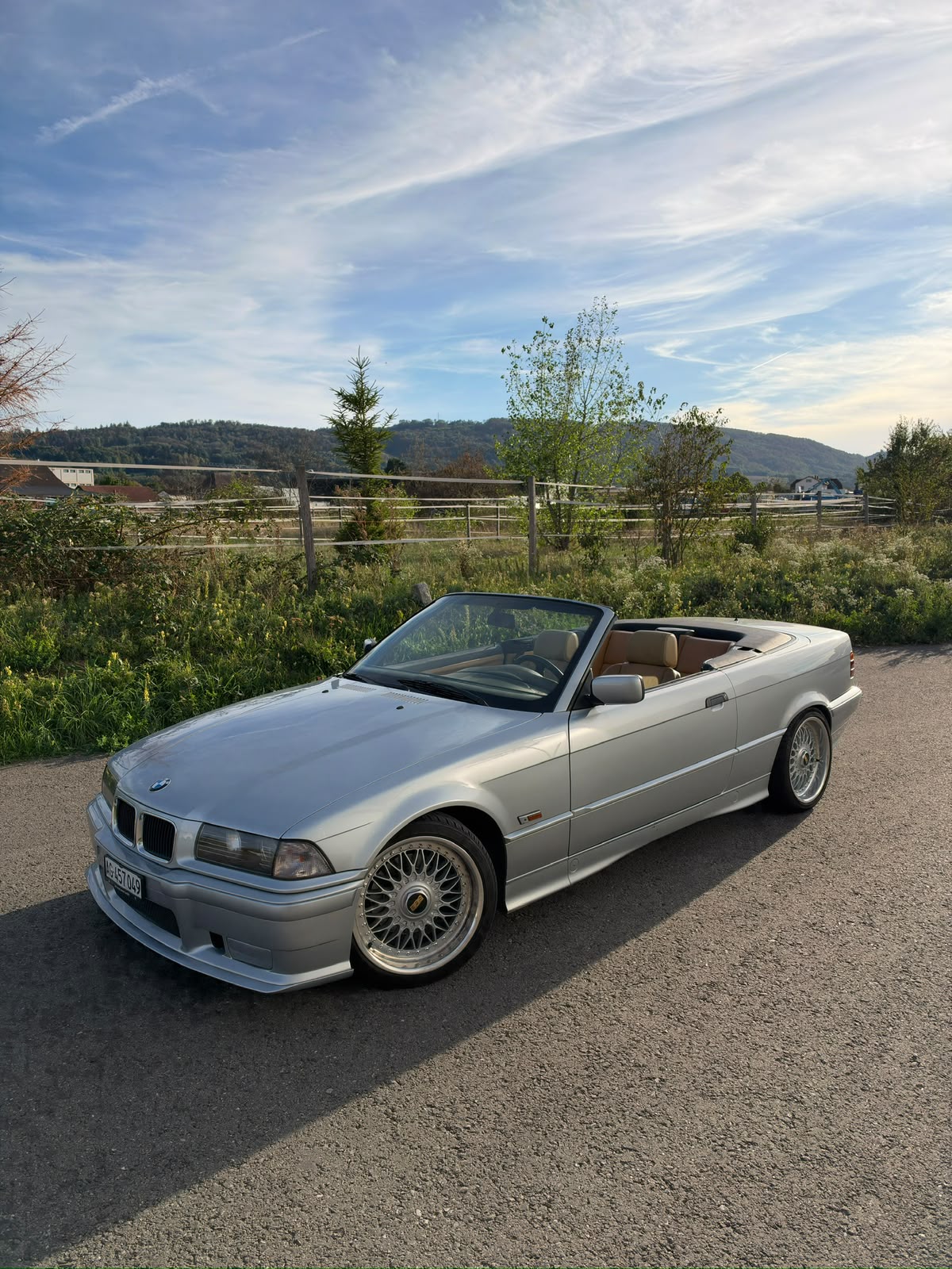 BMW 325i Cabriolet mit Hardtop und BBS RC090 Felgen-image-5