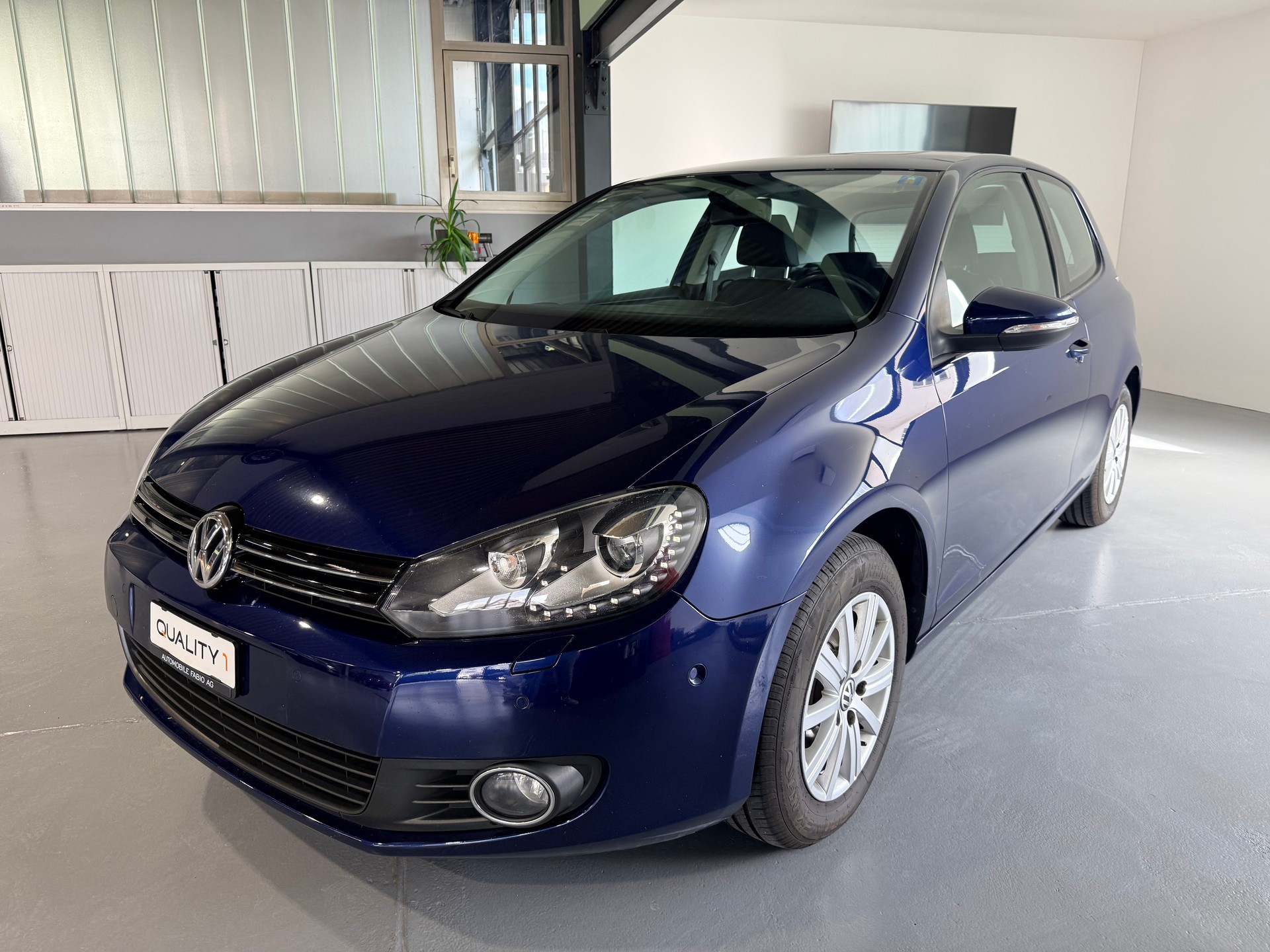 VW Golf 1.6 TDI BlueMotion Technology Team DSG-image-2