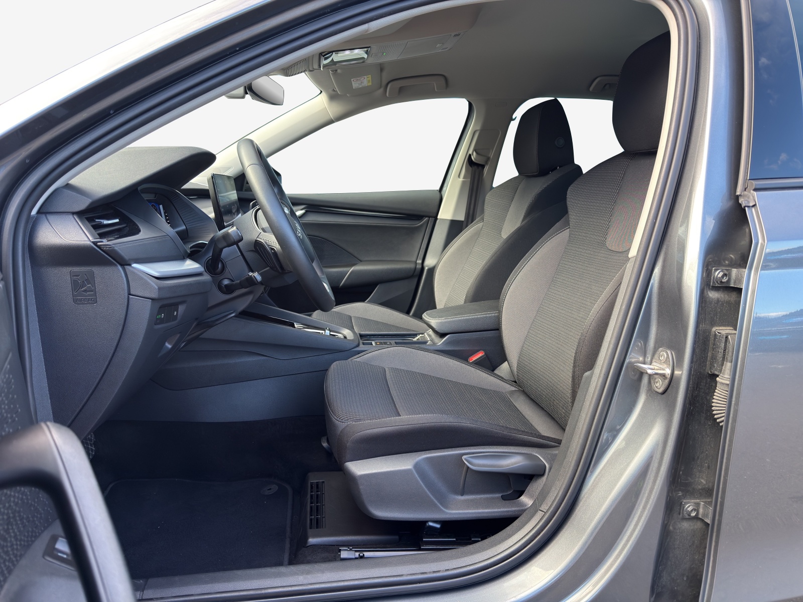 SKODA Octavia Combi 1.5 TSI mHEV DSG Dynamic-image-7