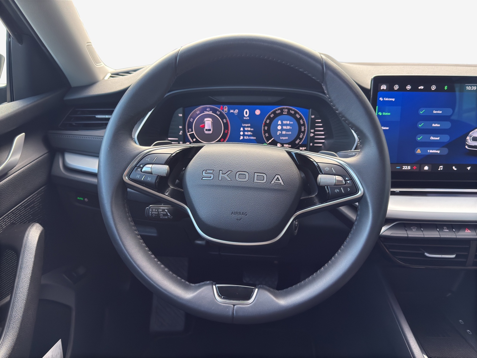 SKODA Octavia Combi 1.5 TSI mHEV DSG Dynamic-image-9