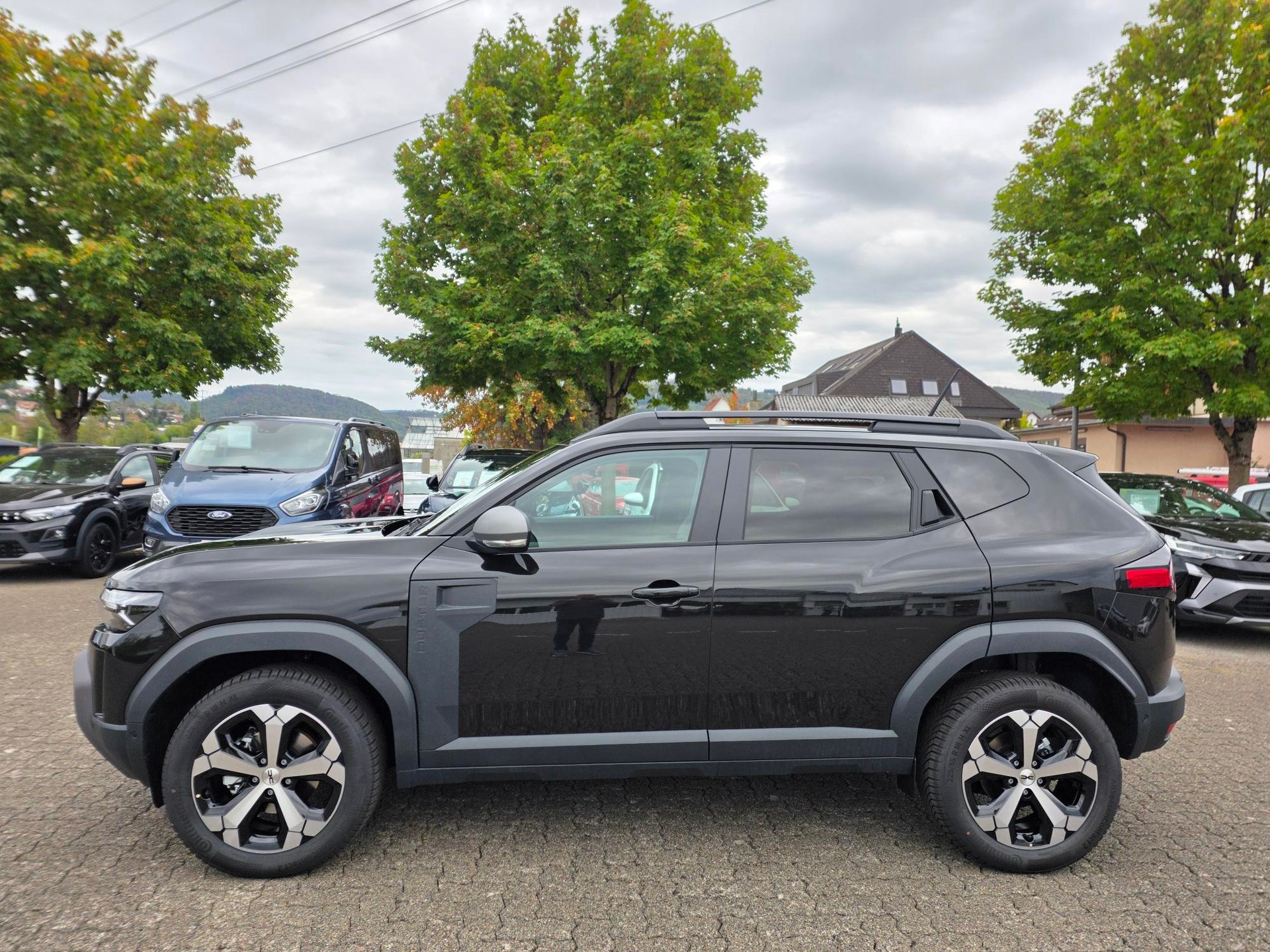 DACIA Duster 1.2 Hybrid Journey 4WD-image-1