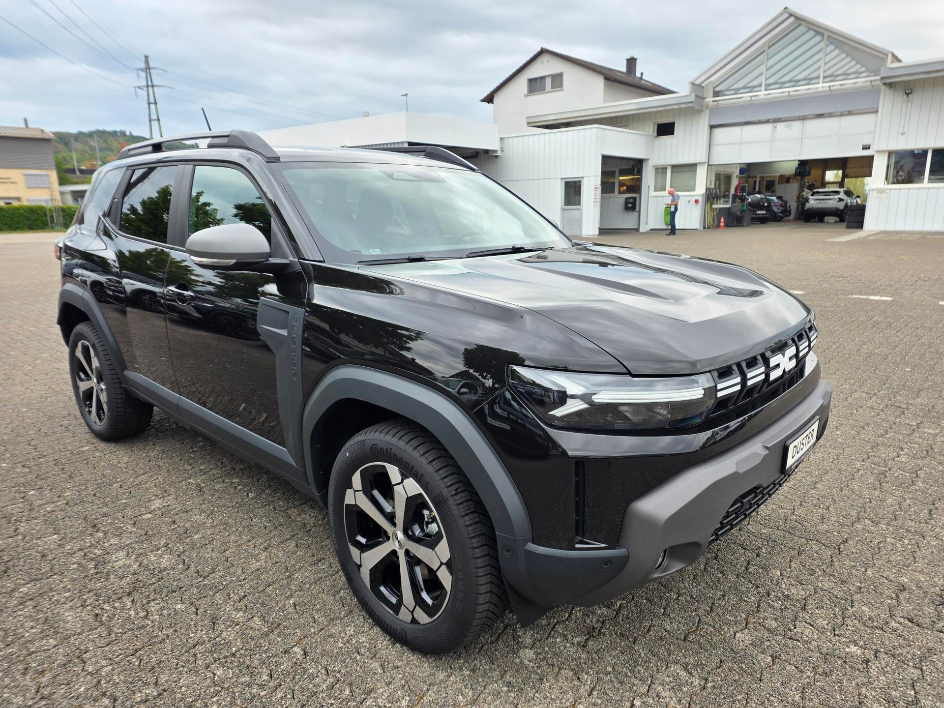 DACIA Duster 1.2 Hybrid Journey 4WD-image-4