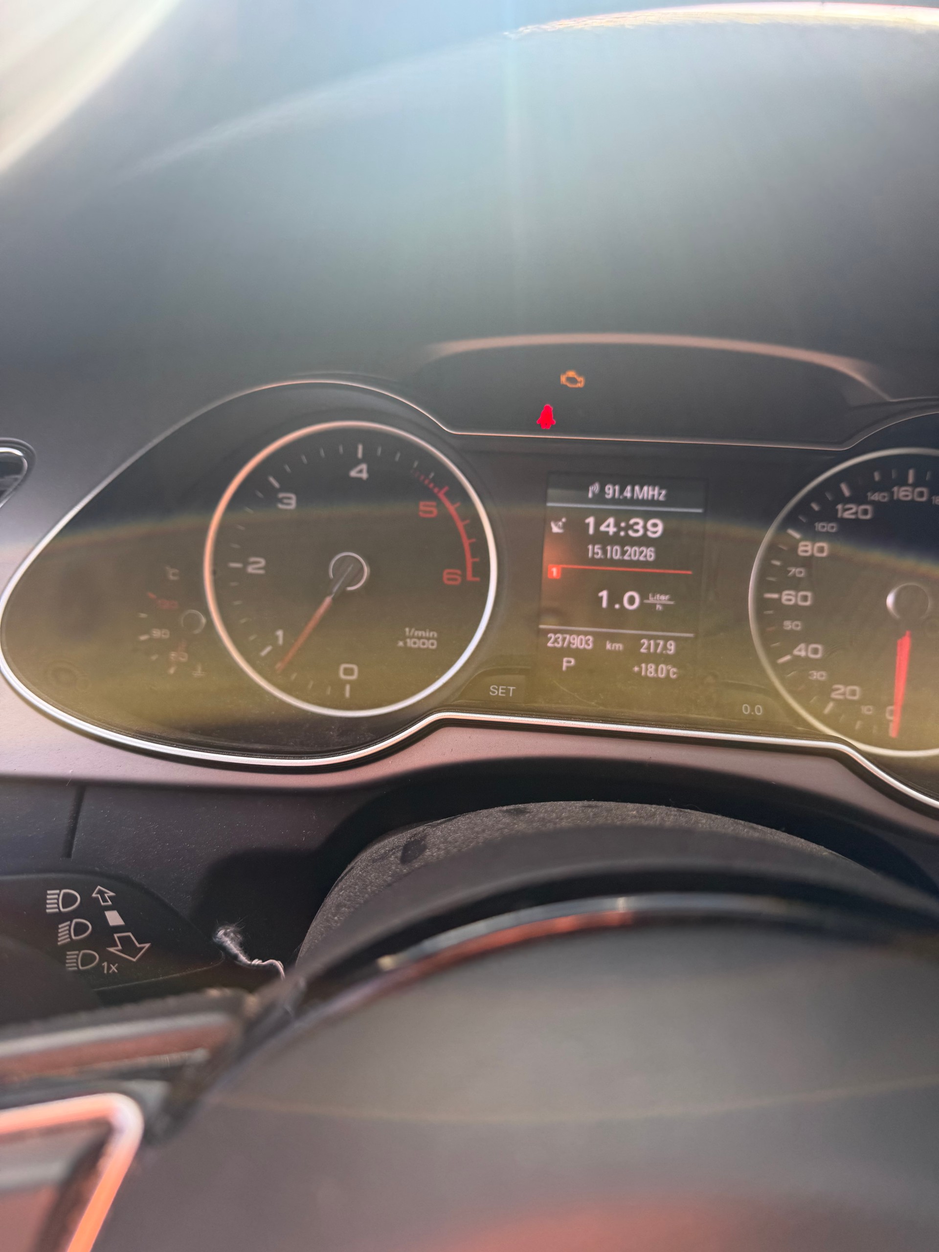 AUDI A4 allroad 3.0 TDI quattro S-tronic-image-15