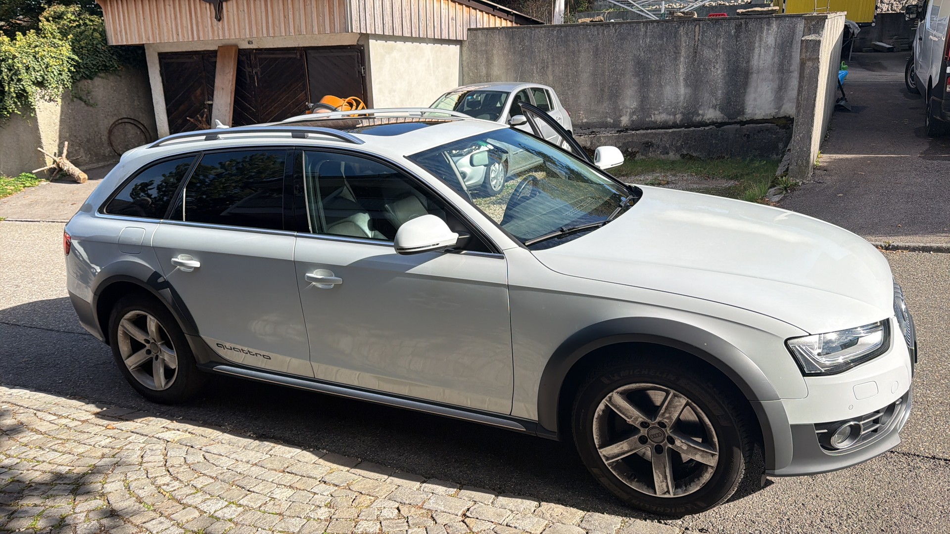 AUDI A4 allroad 3.0 TDI quattro S-tronic-image-4