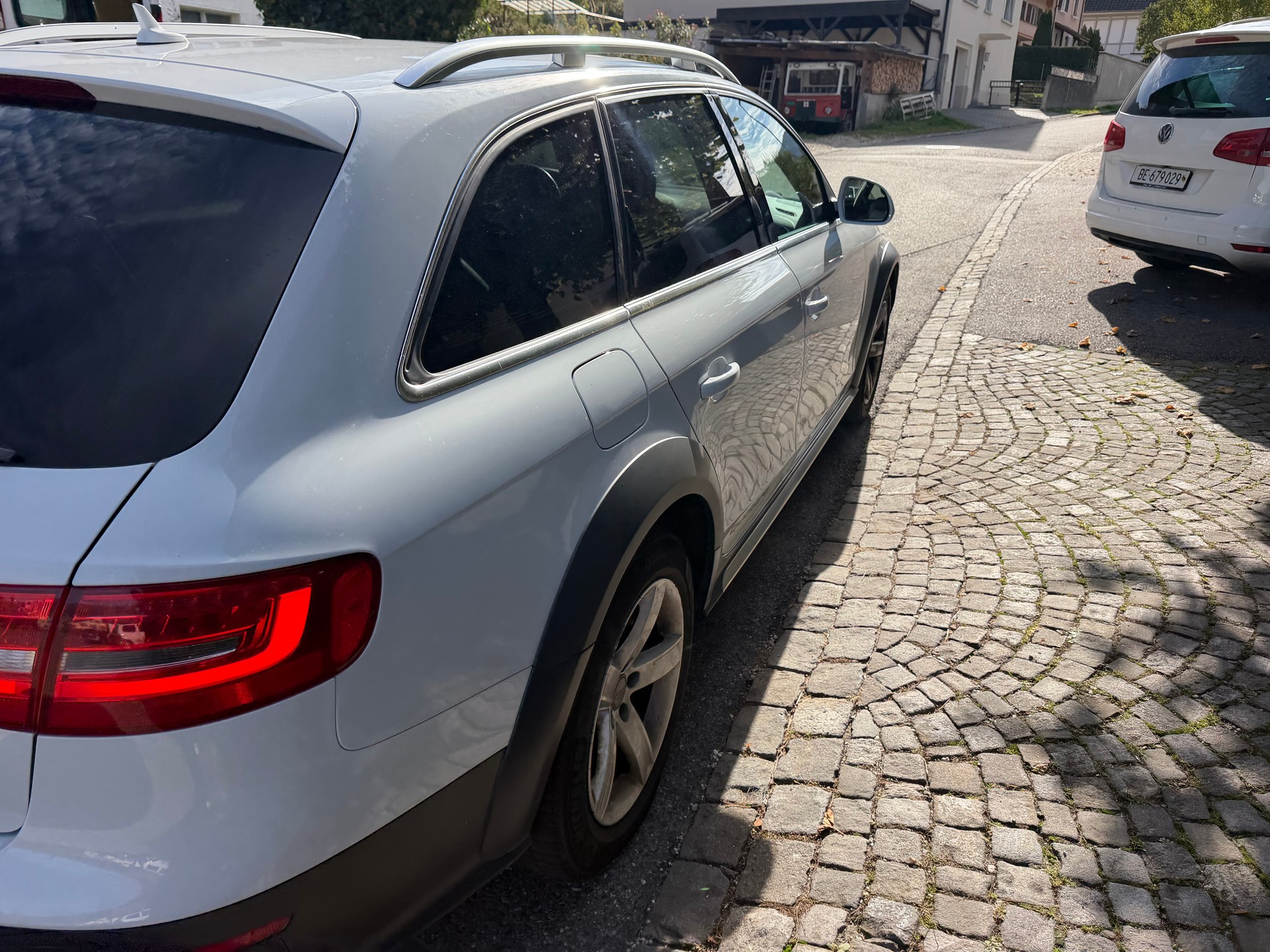 AUDI A4 allroad 3.0 TDI quattro S-tronic-image-11