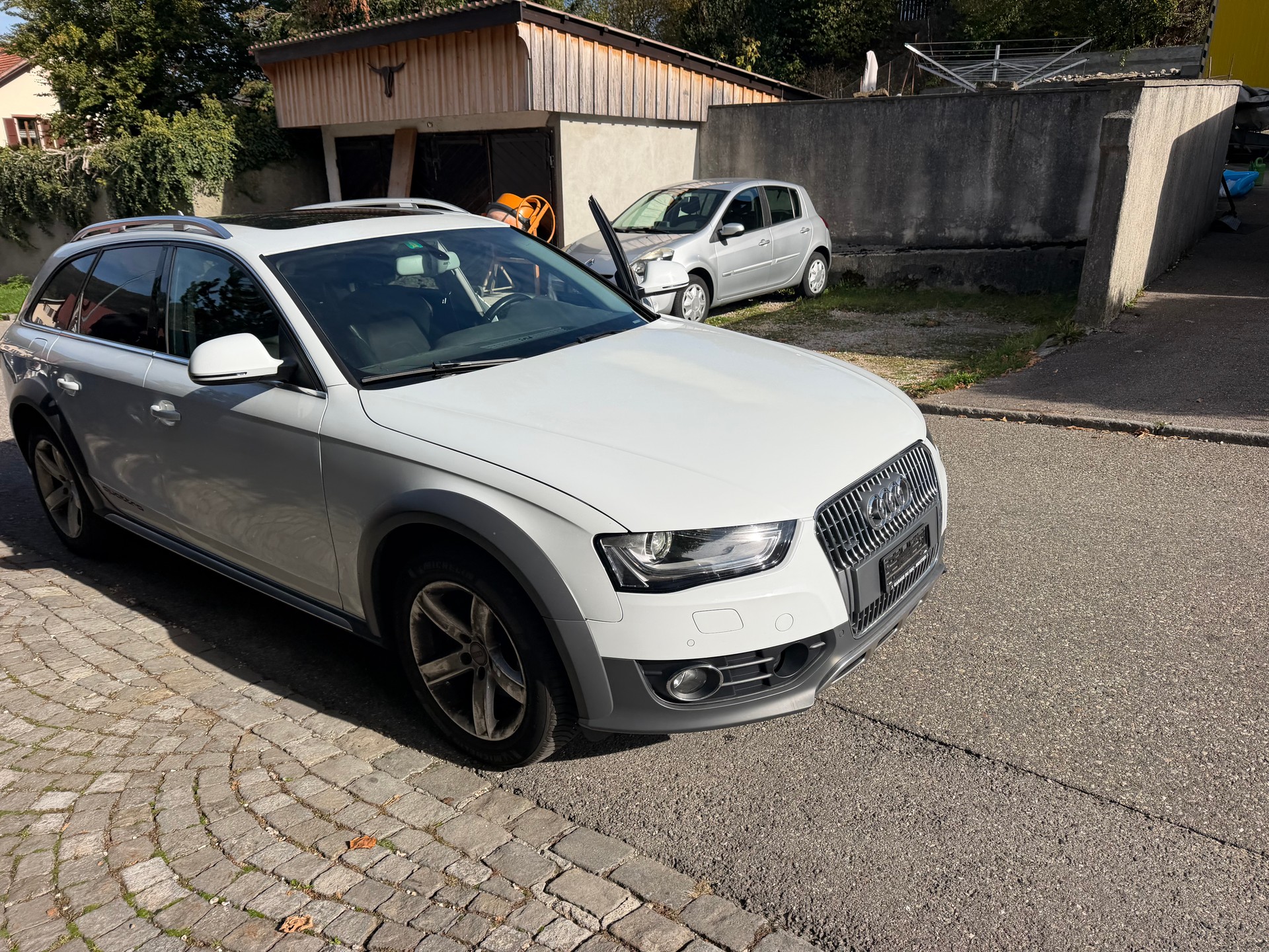 AUDI A4 allroad 3.0 TDI quattro S-tronic-image-1