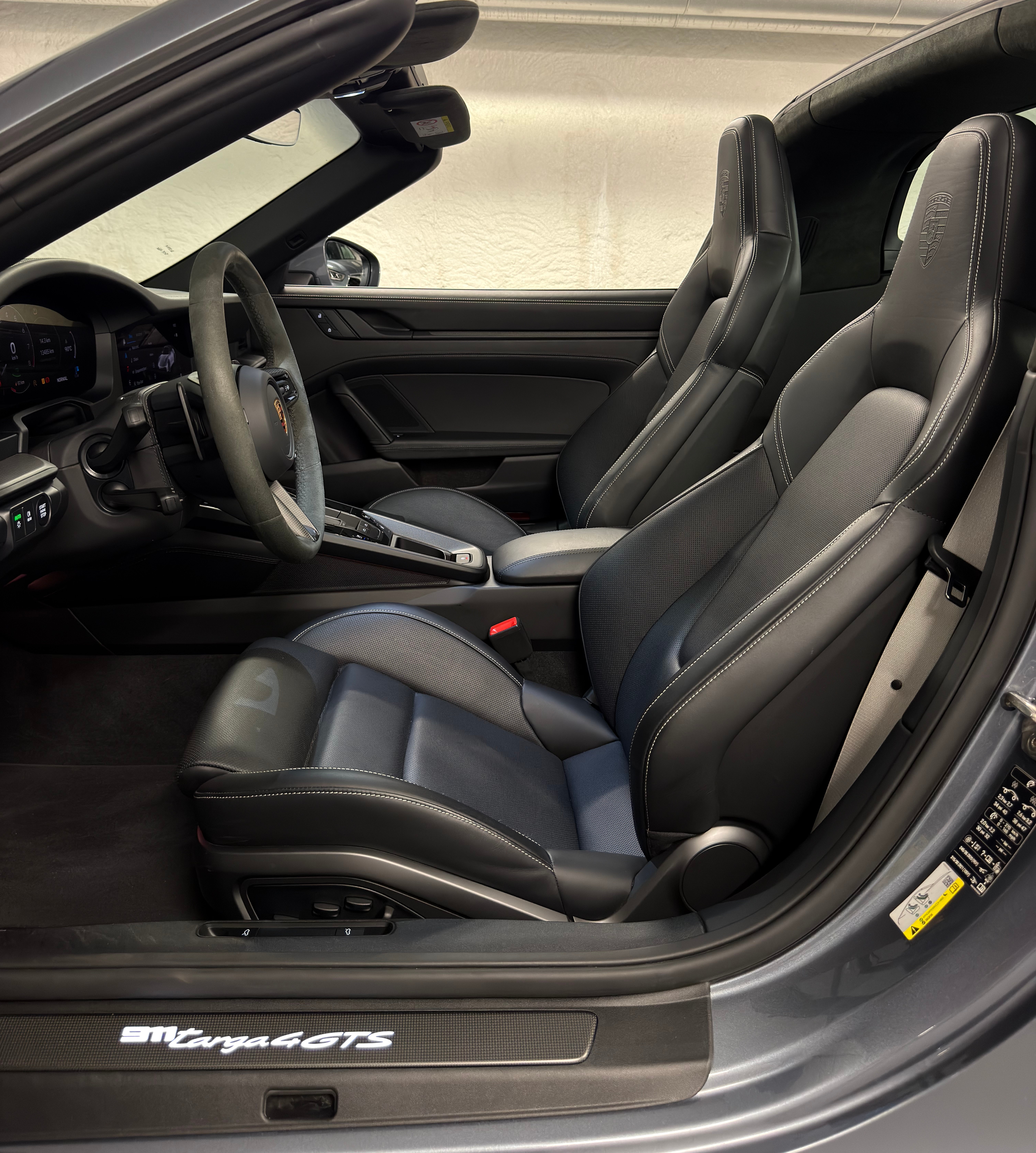 Image PORSCHE 911 911 Carrera 4 Cabriolet GTS PDK