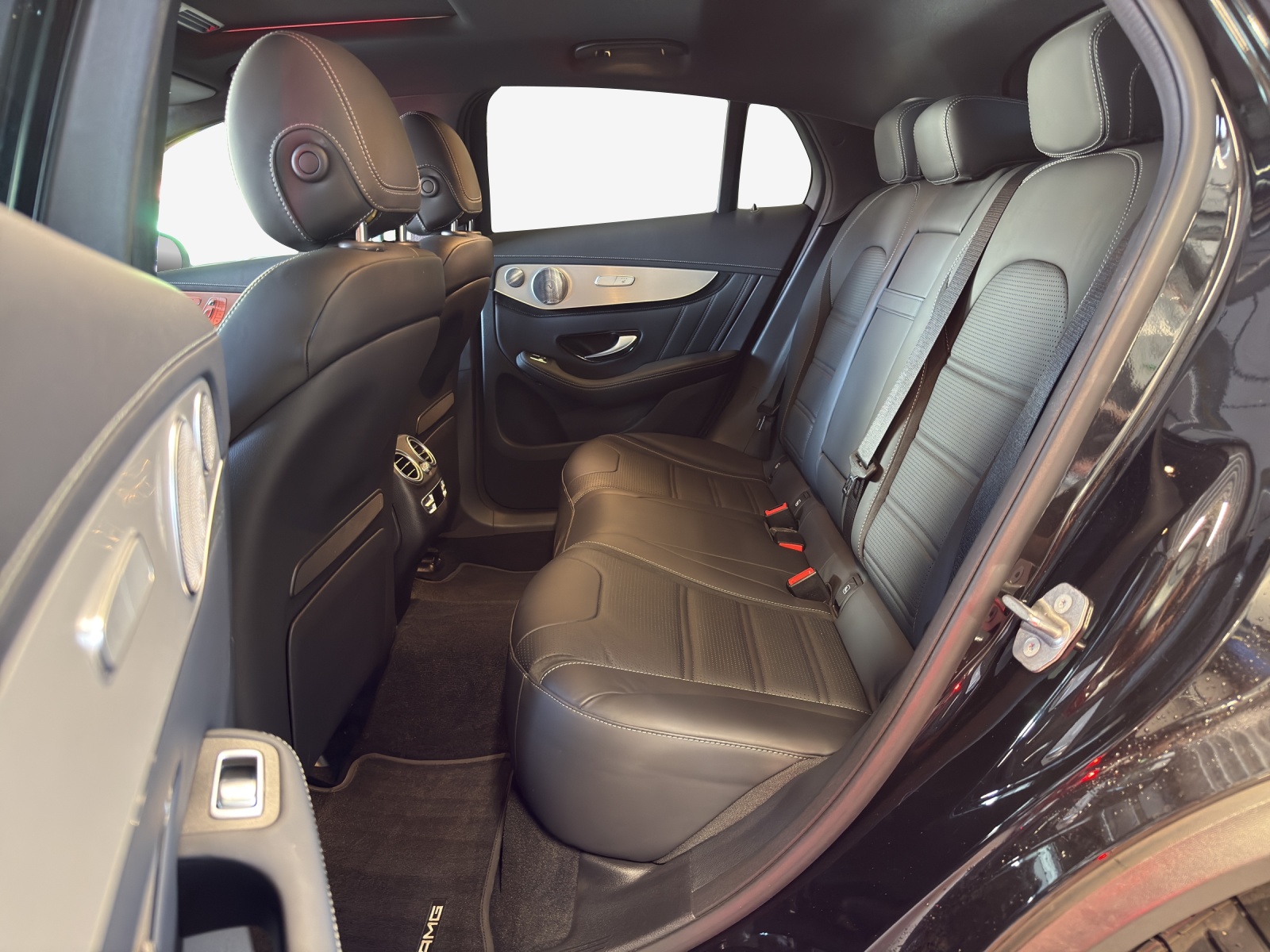 MERCEDES-BENZ GLC Coupé 63 S AMG 4Matic 9G-Tronic-image-11