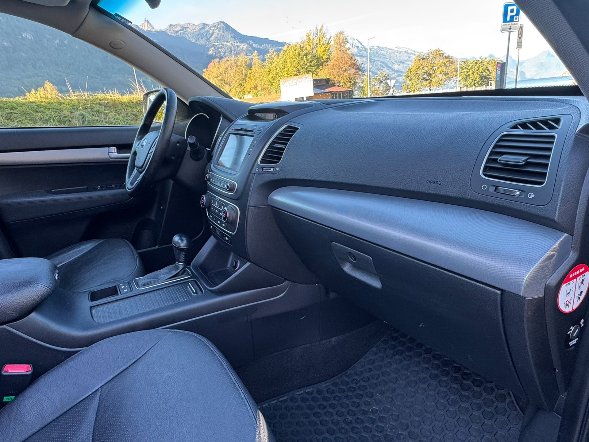 KIA Sorento 2.2 CRDI Style Automatic-image-14