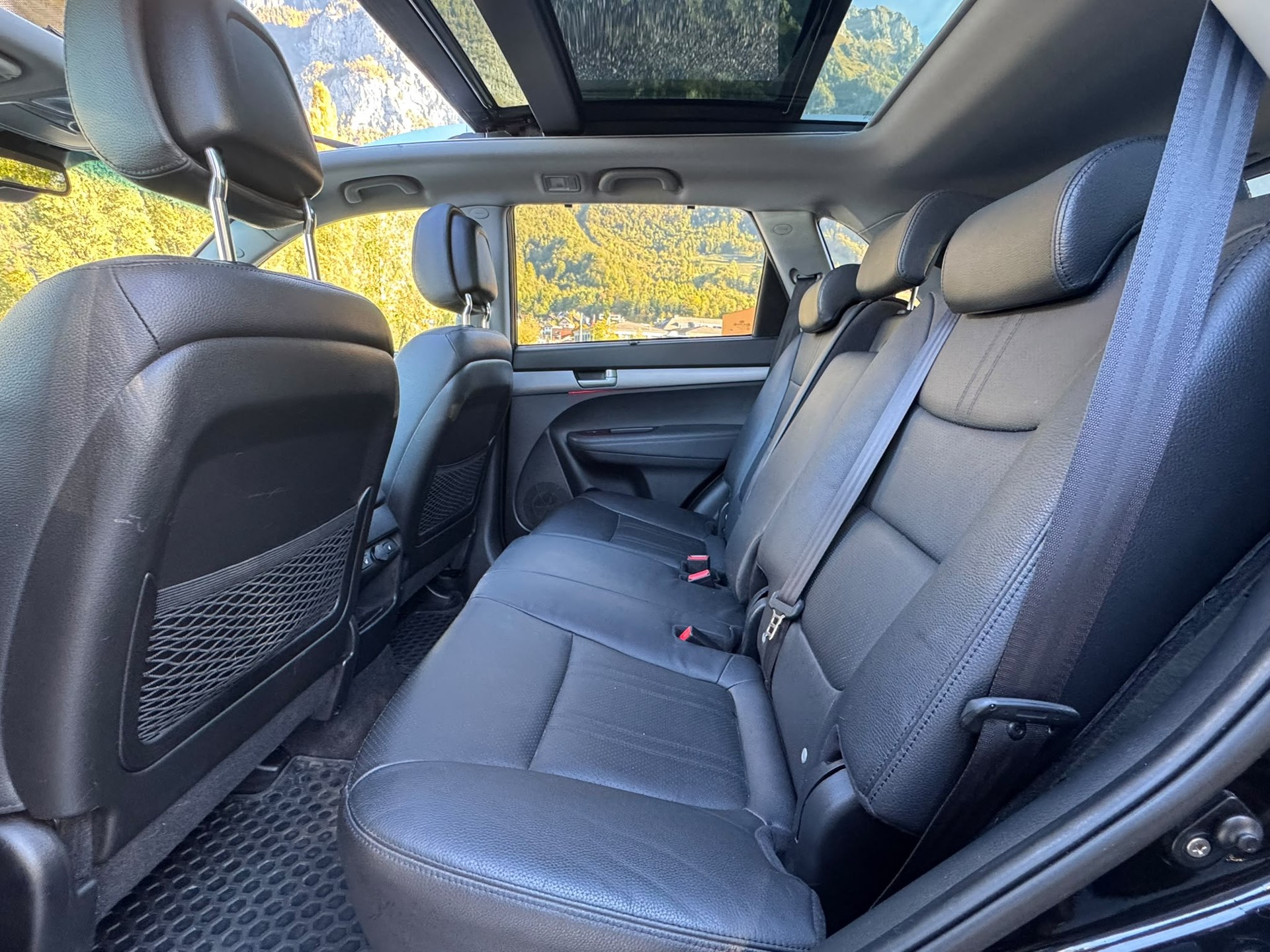 KIA Sorento 2.2 CRDI Style Automatic-image-11