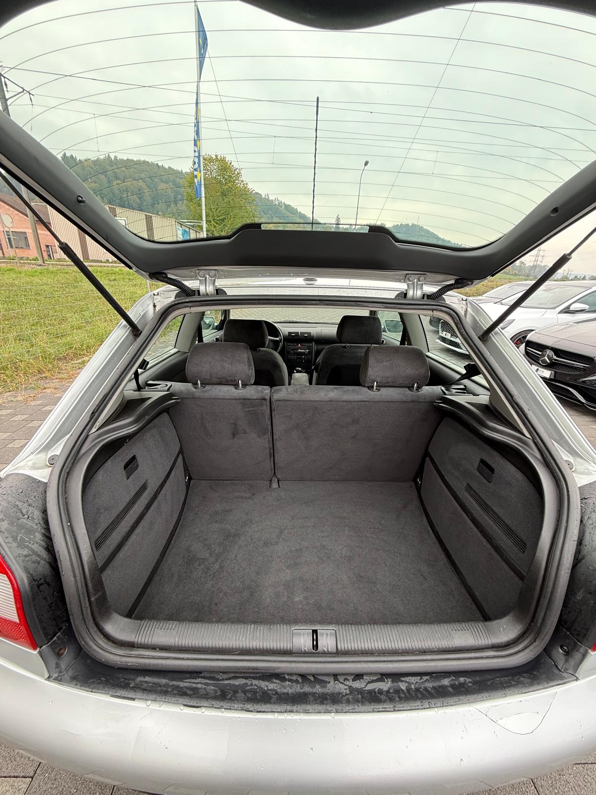 AUDI A3 1.8 T Ambition-image-5