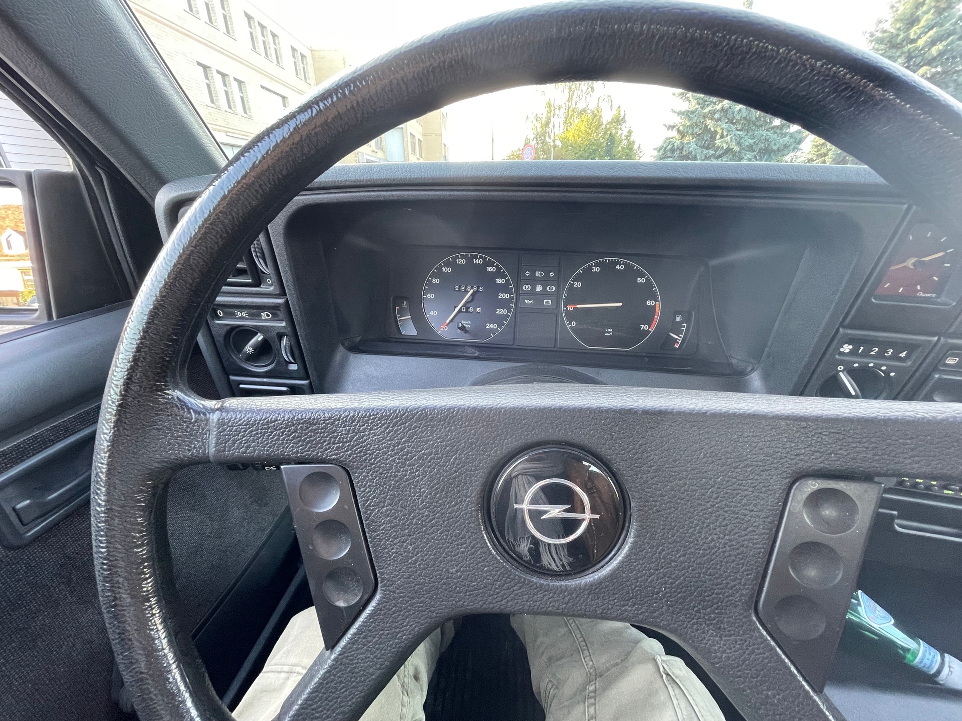 OPEL Senator 2.5i Montana 136PS 5-Gang.-image-11