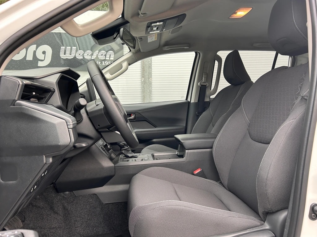 TOYOTA Hilux Double Cab.-Pick-up 2.8 D-4D MHEV 204 Advanced-image-7