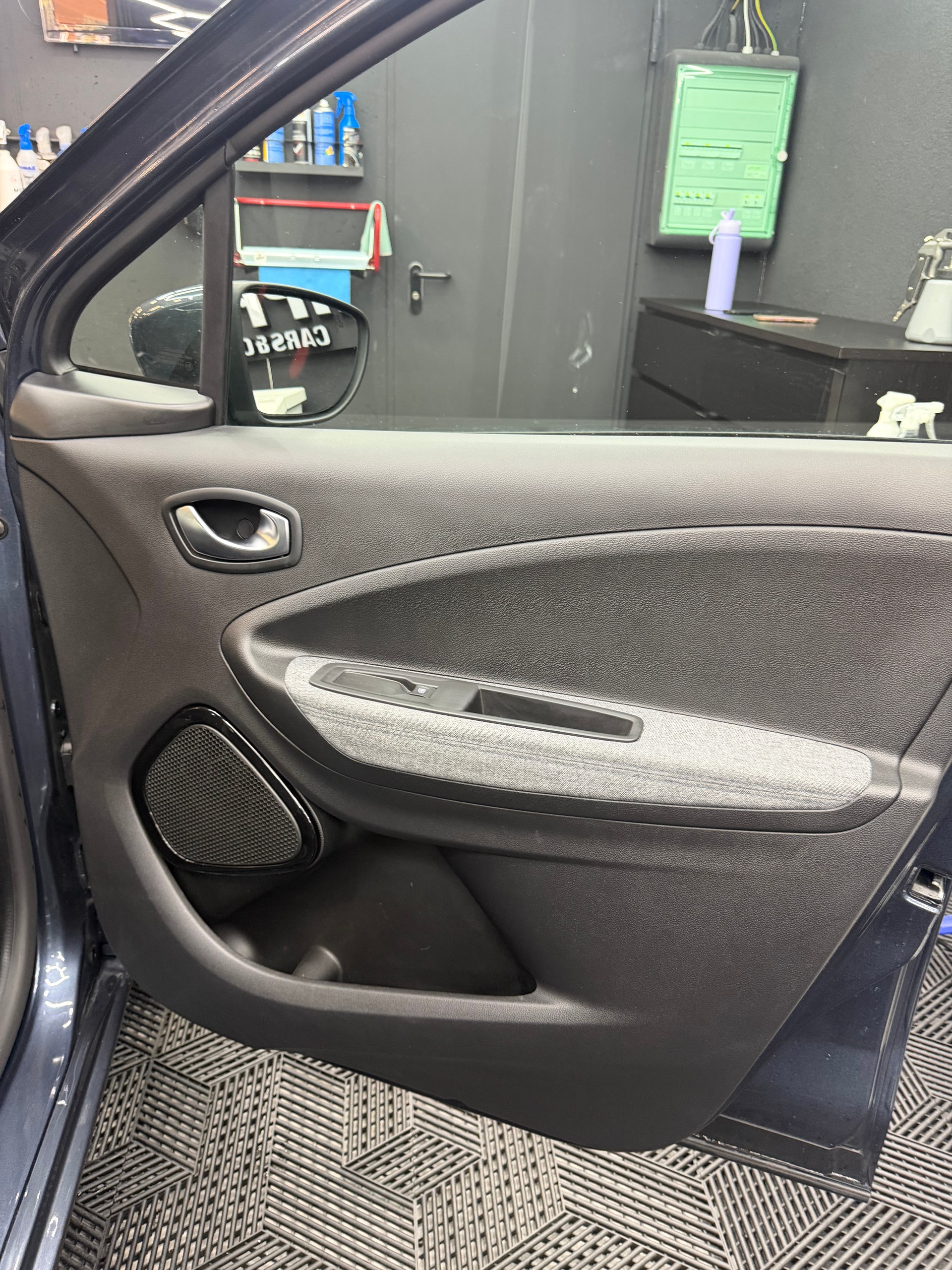 RENAULT Zoe Intens R135 (incl. Batterie)-image-15