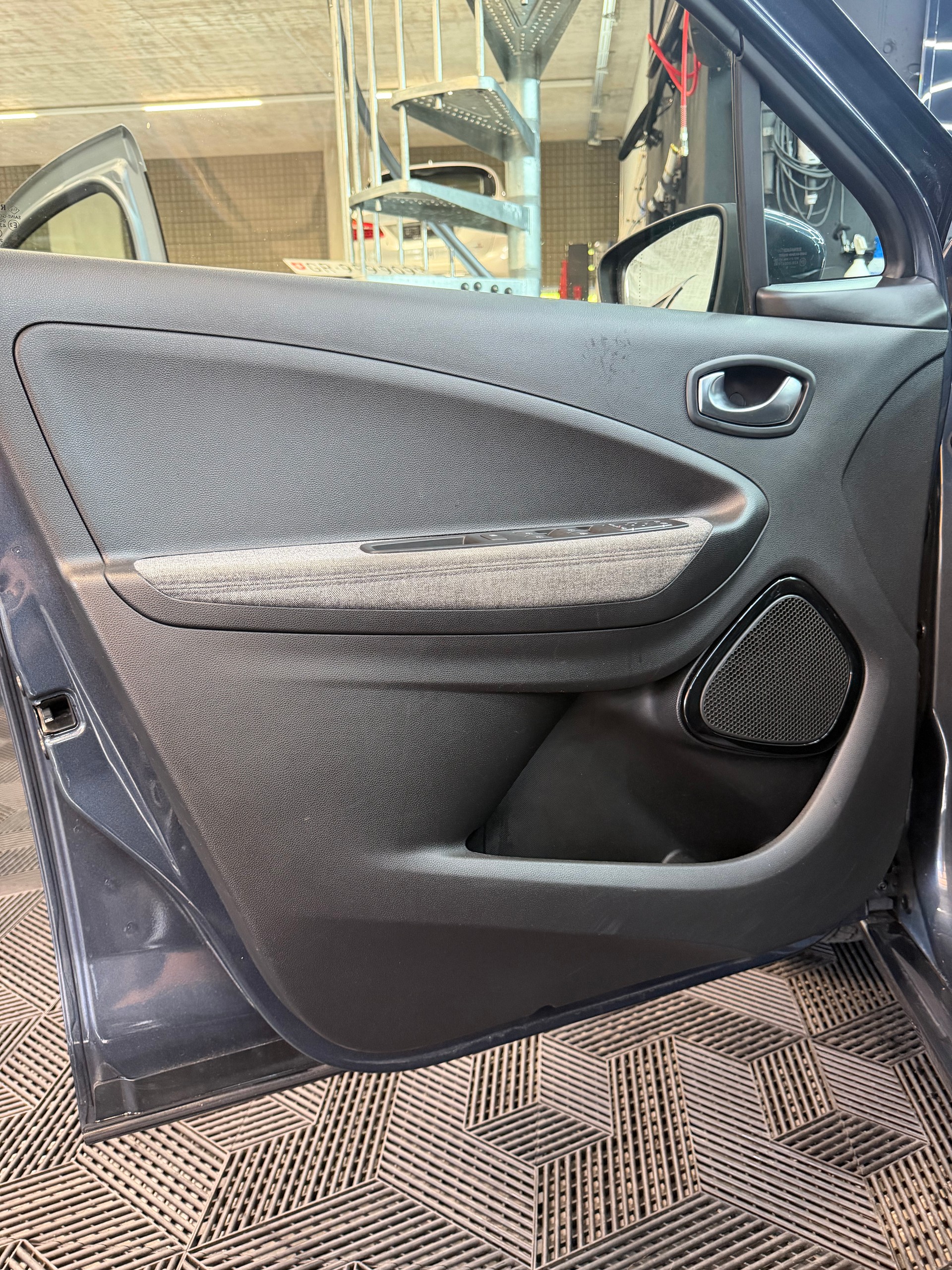 RENAULT Zoe Intens R135 (incl. Batterie)-image-13